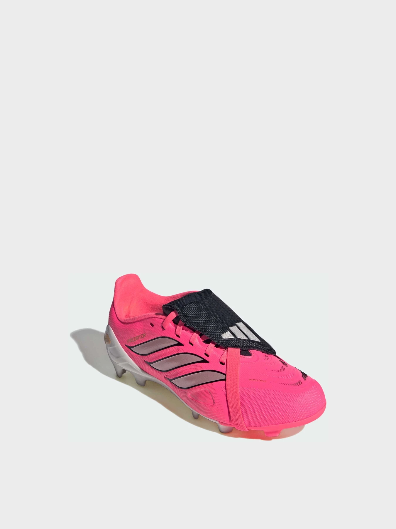 Кросівки Adidas Predator модель HP9998 Кросівки Adidas Predator модель HP9998 Фото