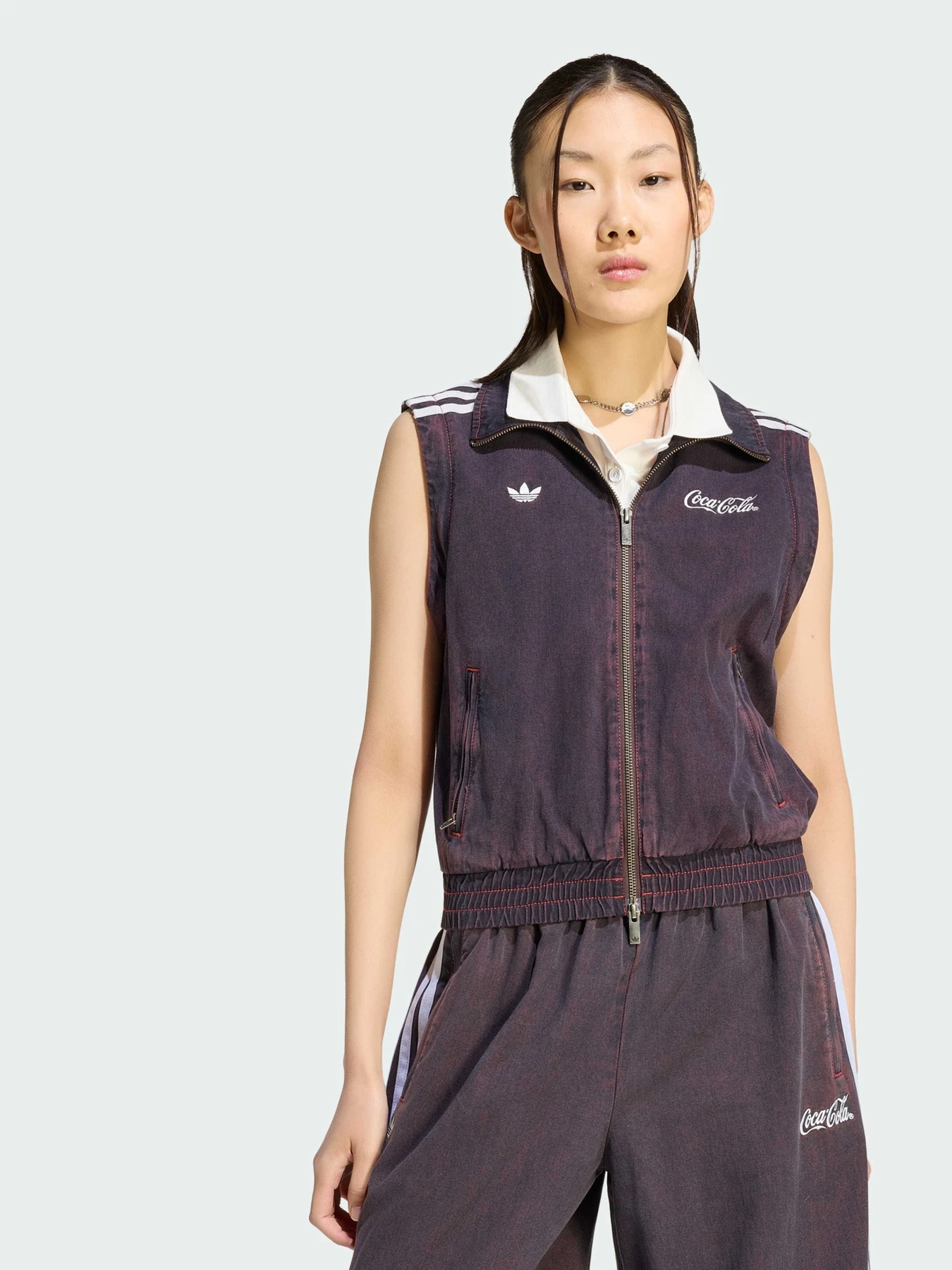 Куртки и дубленки Adidas модель KY7693 Куртки и дубленки Adidas модель KY7693 Фото