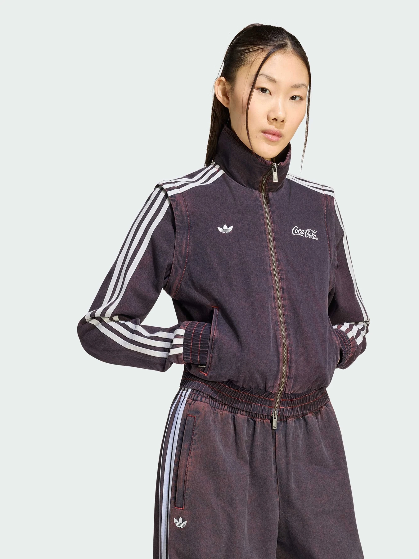 Куртки и дубленки Adidas модель KY7693 Куртки и дубленки Adidas модель KY7693 Фото