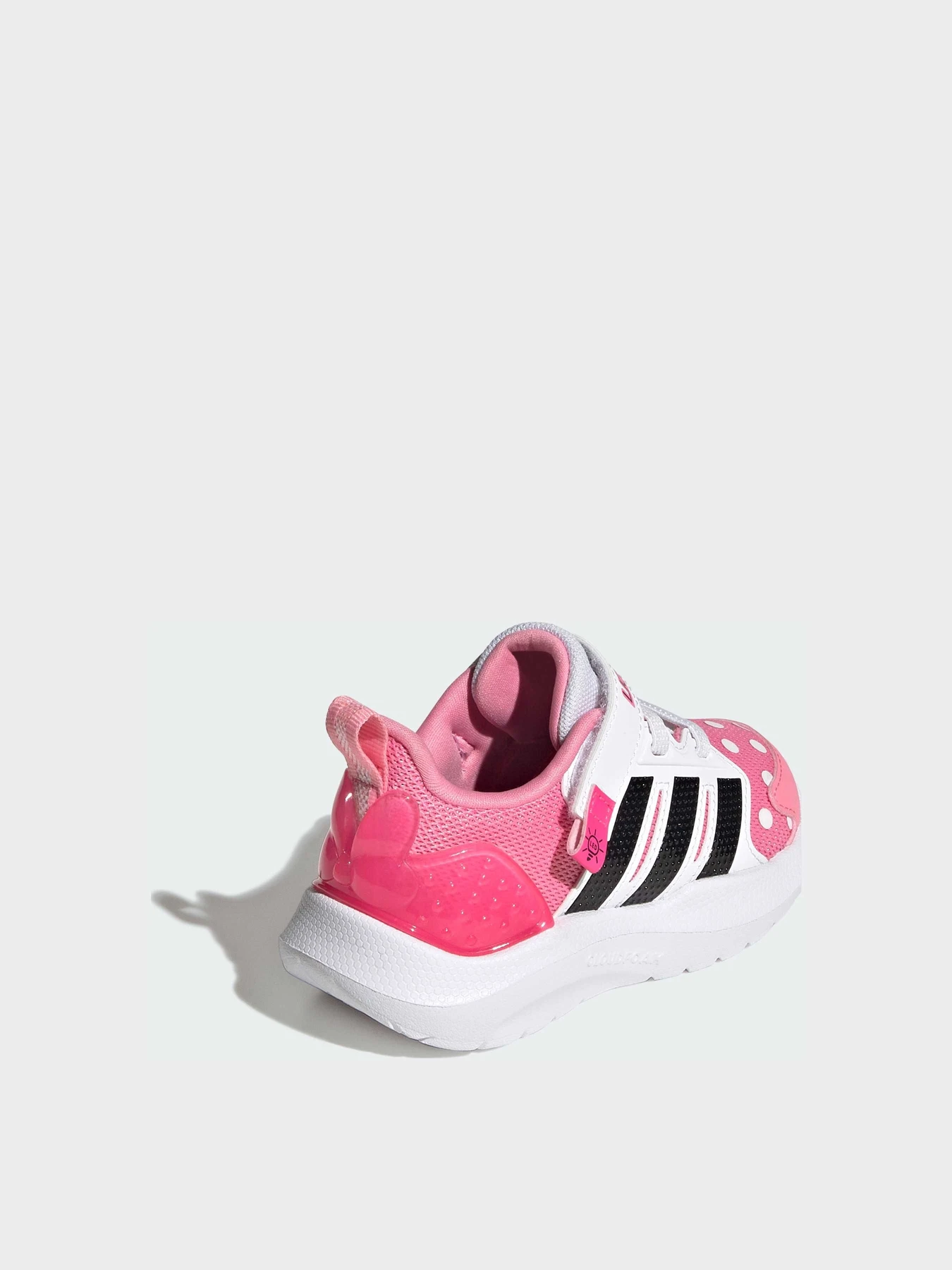 Кроссовки Adidas модель HQ9193 Кроссовки Adidas модель HQ9193 Фото