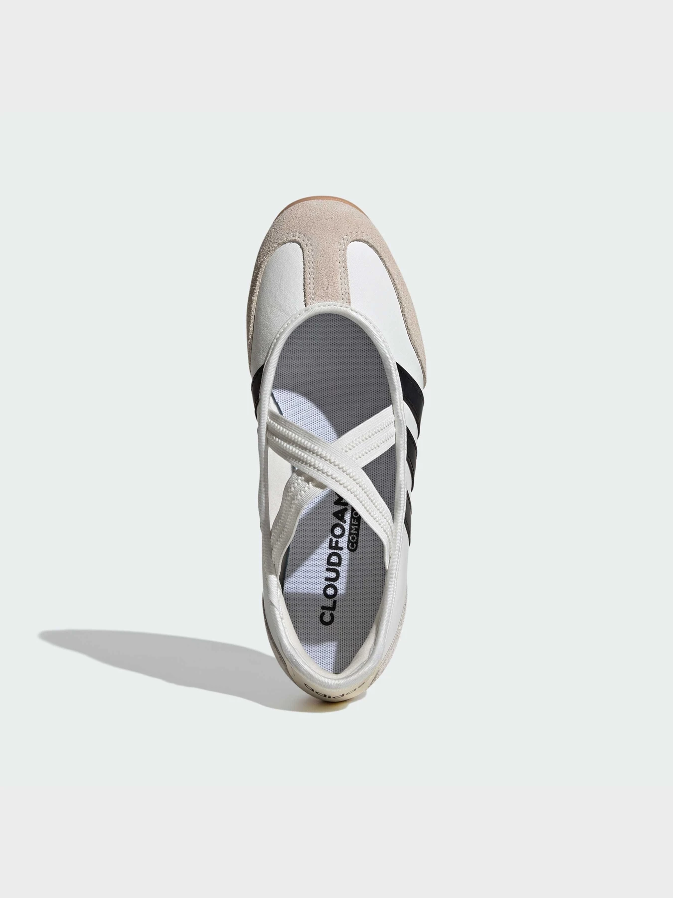 Туфли и лоферы Adidas модель JQ2127 Фото