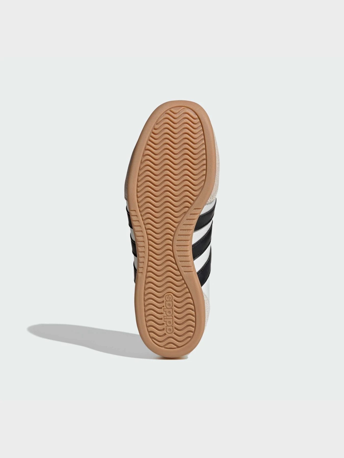 Туфли и лоферы Adidas модель JQ2127 Фото