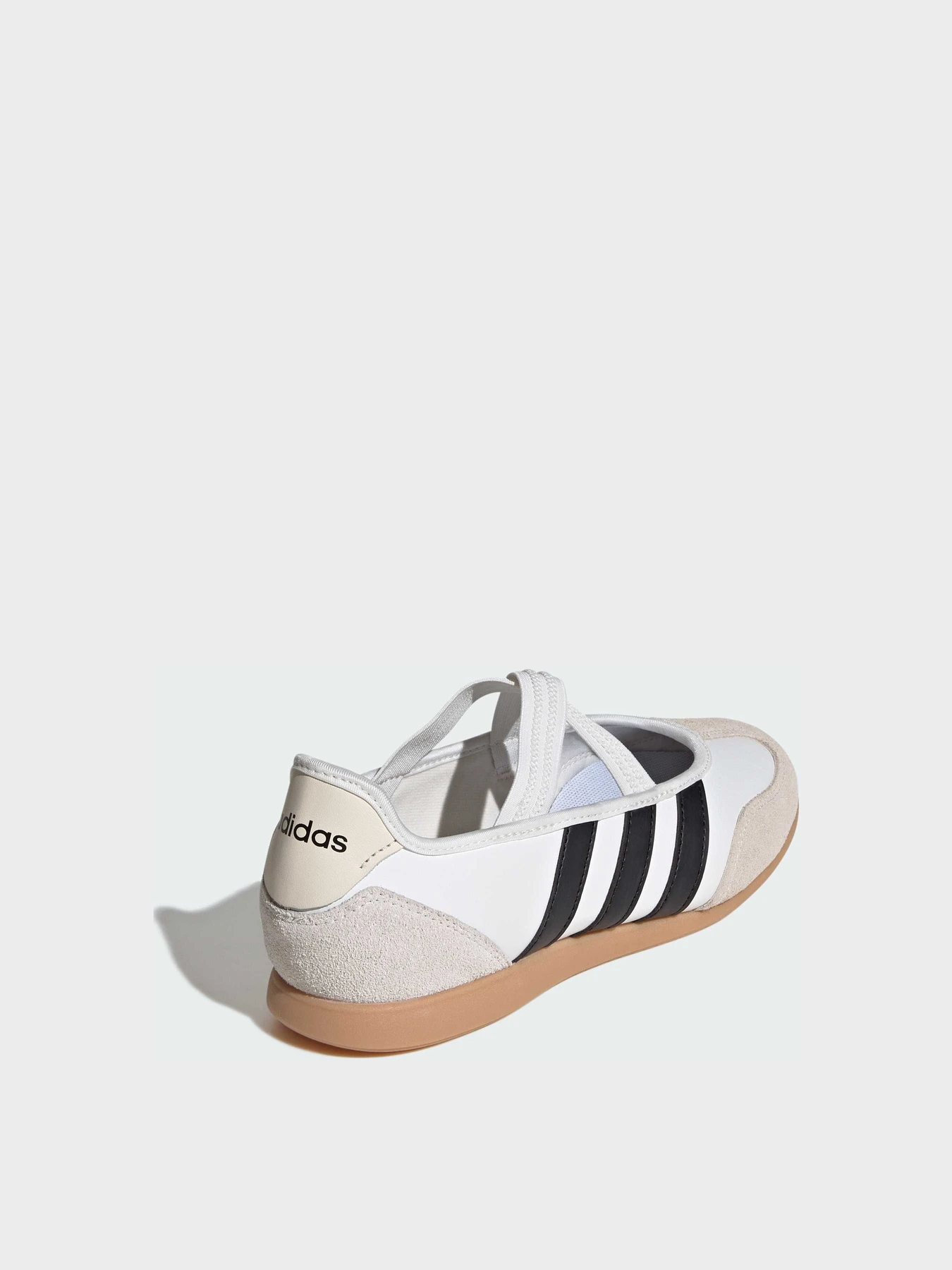 Туфли и лоферы Adidas модель JQ2127 Фото