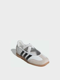 Туфли и лоферы Adidas модель JQ2127 Фото