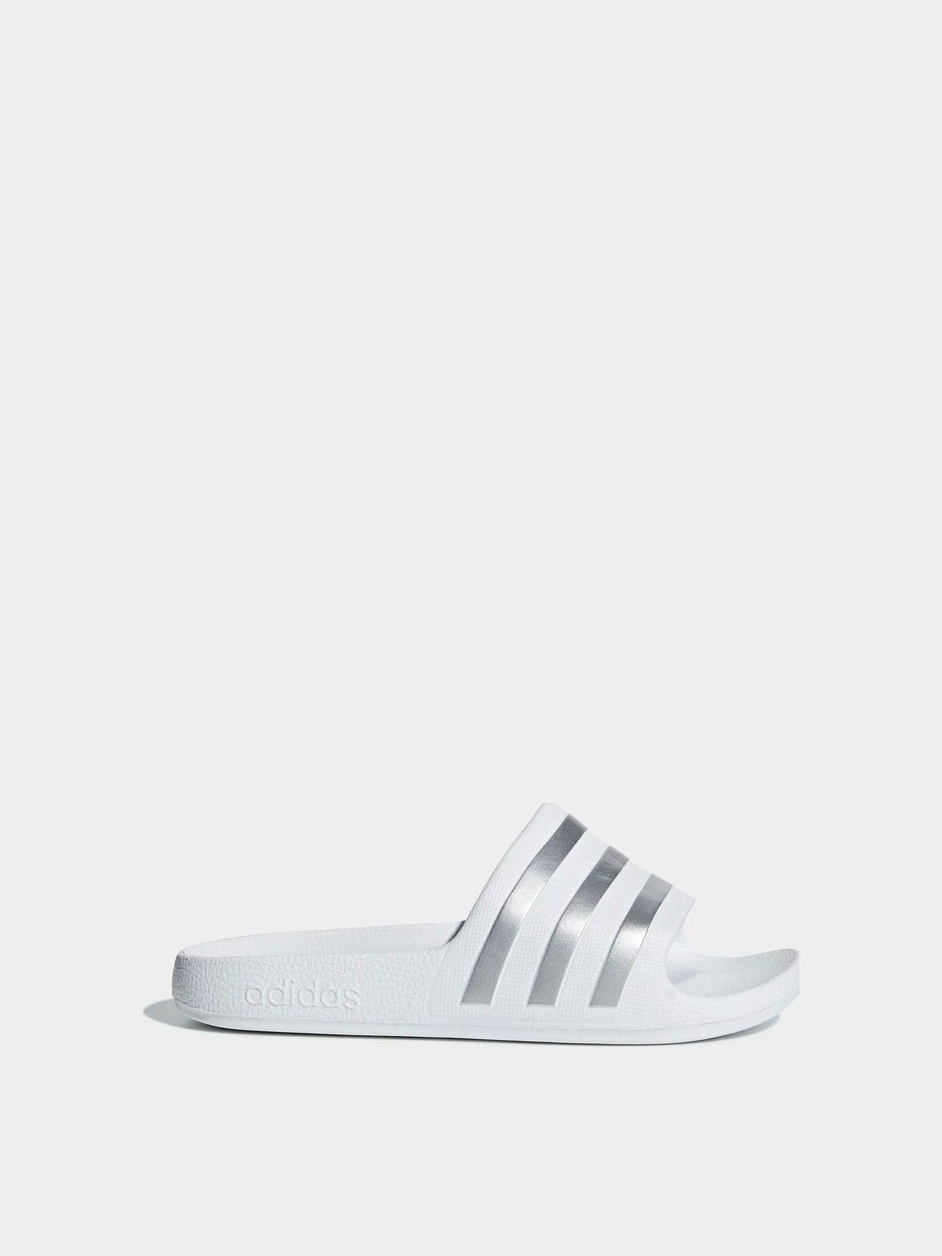 Шлёпанцы Adidas Adilette модель F35555 Шлёпанцы Adidas Adilette модель F35555 Фото