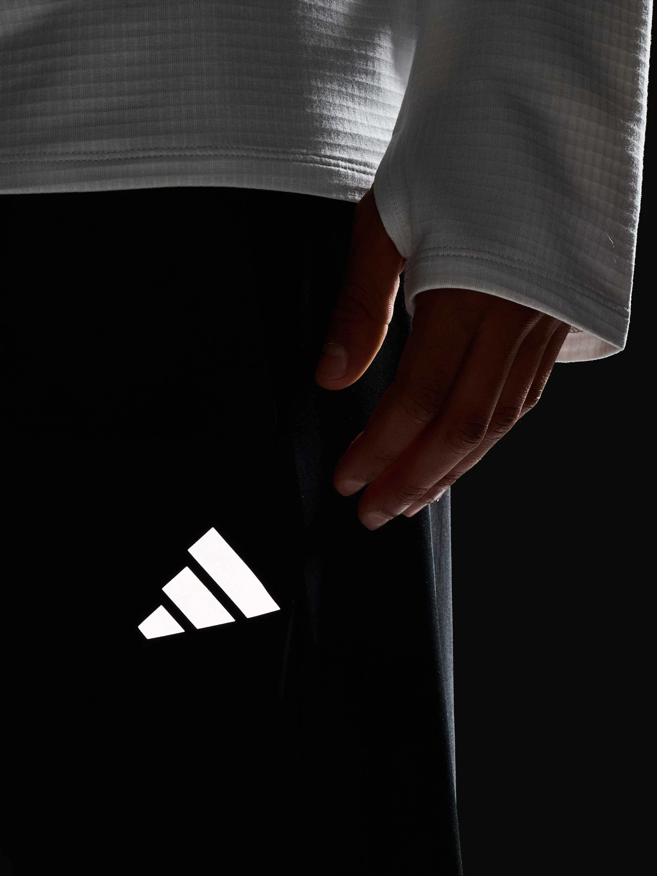 Брюки Adidas модель KG5744 Брюки Adidas модель KG5744 Фото