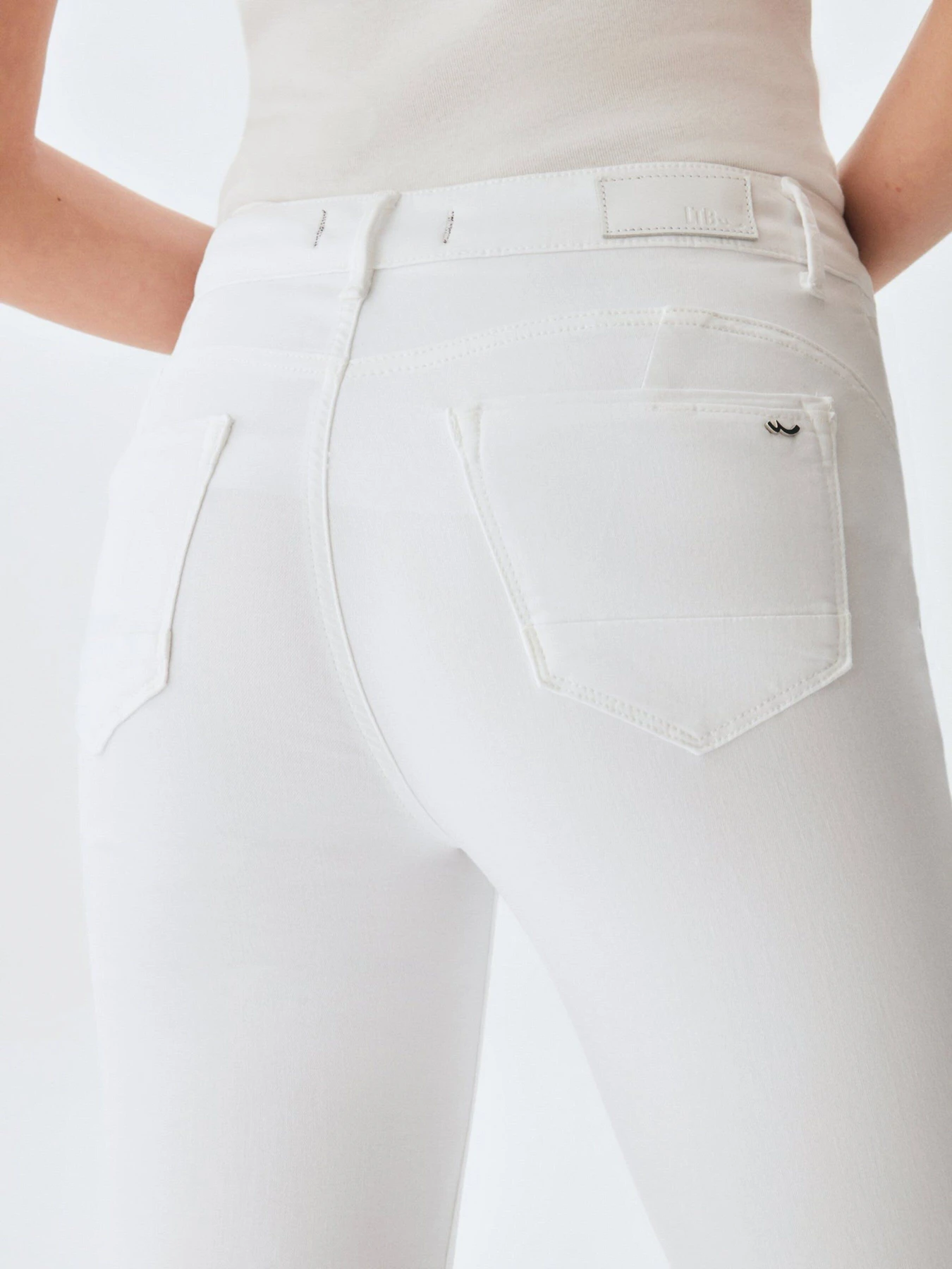 Джинсы LTB Jeans модель 51688.15747.100 Фото