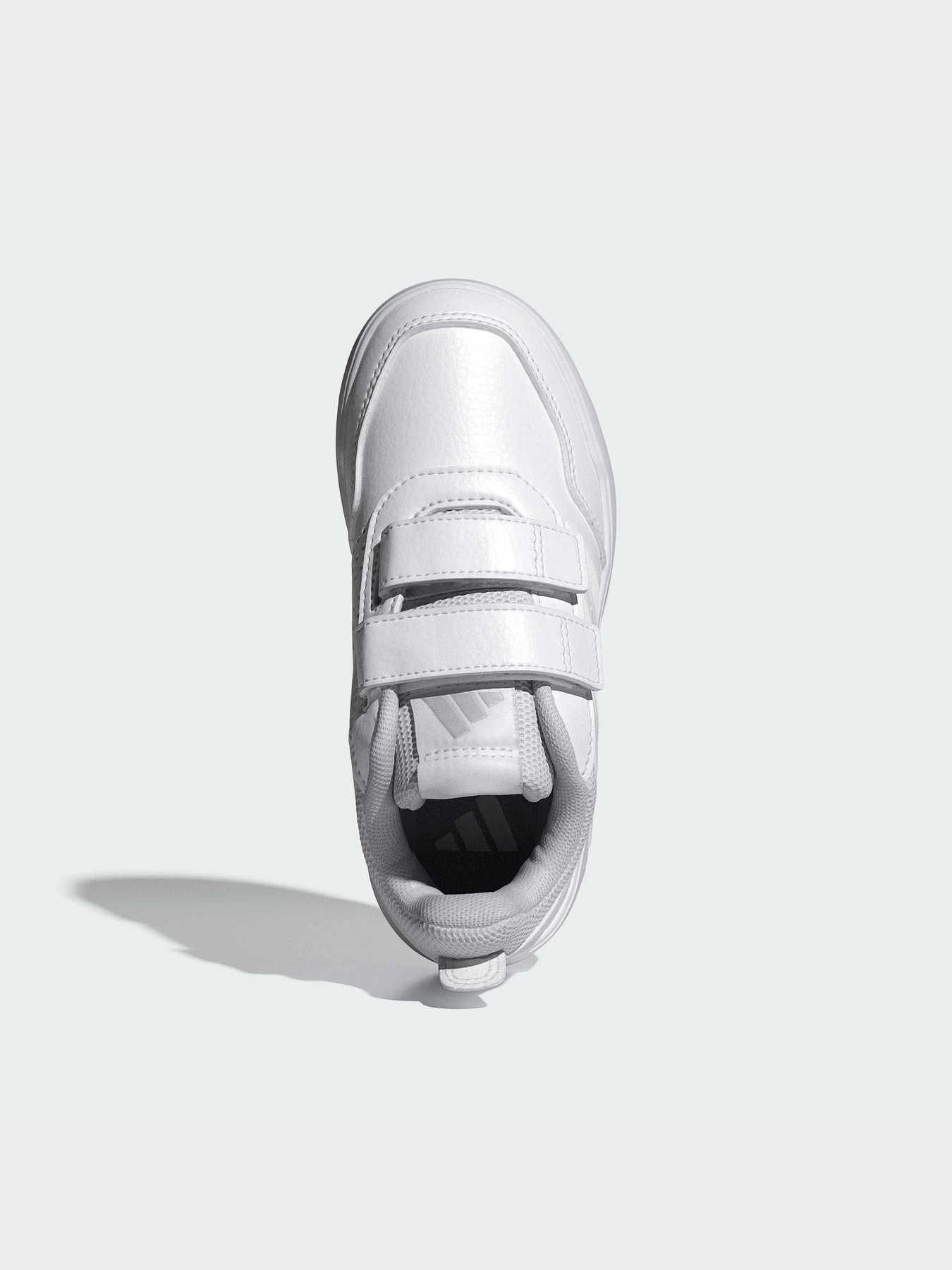 Кроссовки Adidas модель JQ1840 Кроссовки Adidas модель JQ1840 Фото