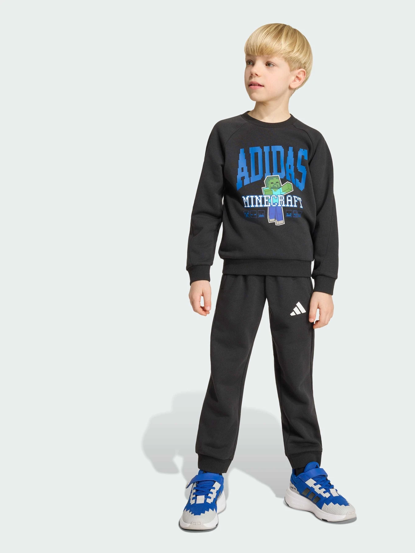 Костюмы Adidas модель KH3194 Костюмы Adidas модель KH3194 Фото