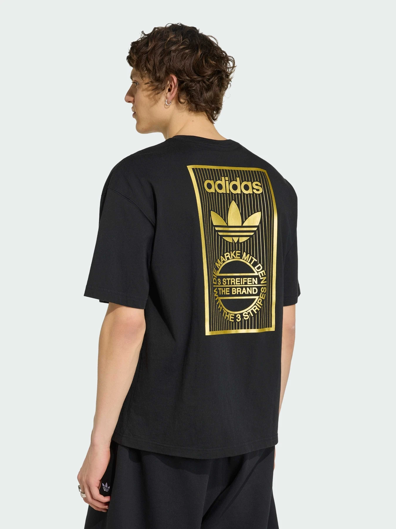 Футболки и поло Adidas Graphics модель IB7076 Фото