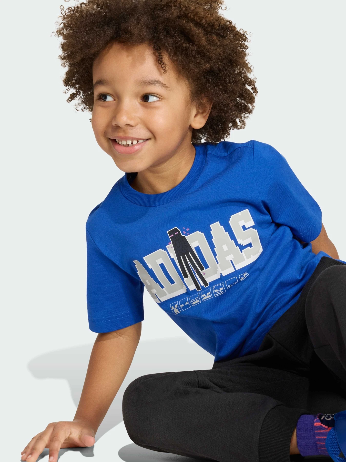 Футболки и поло Adidas модель KH3195 Футболки и поло Adidas модель KH3195 Фото