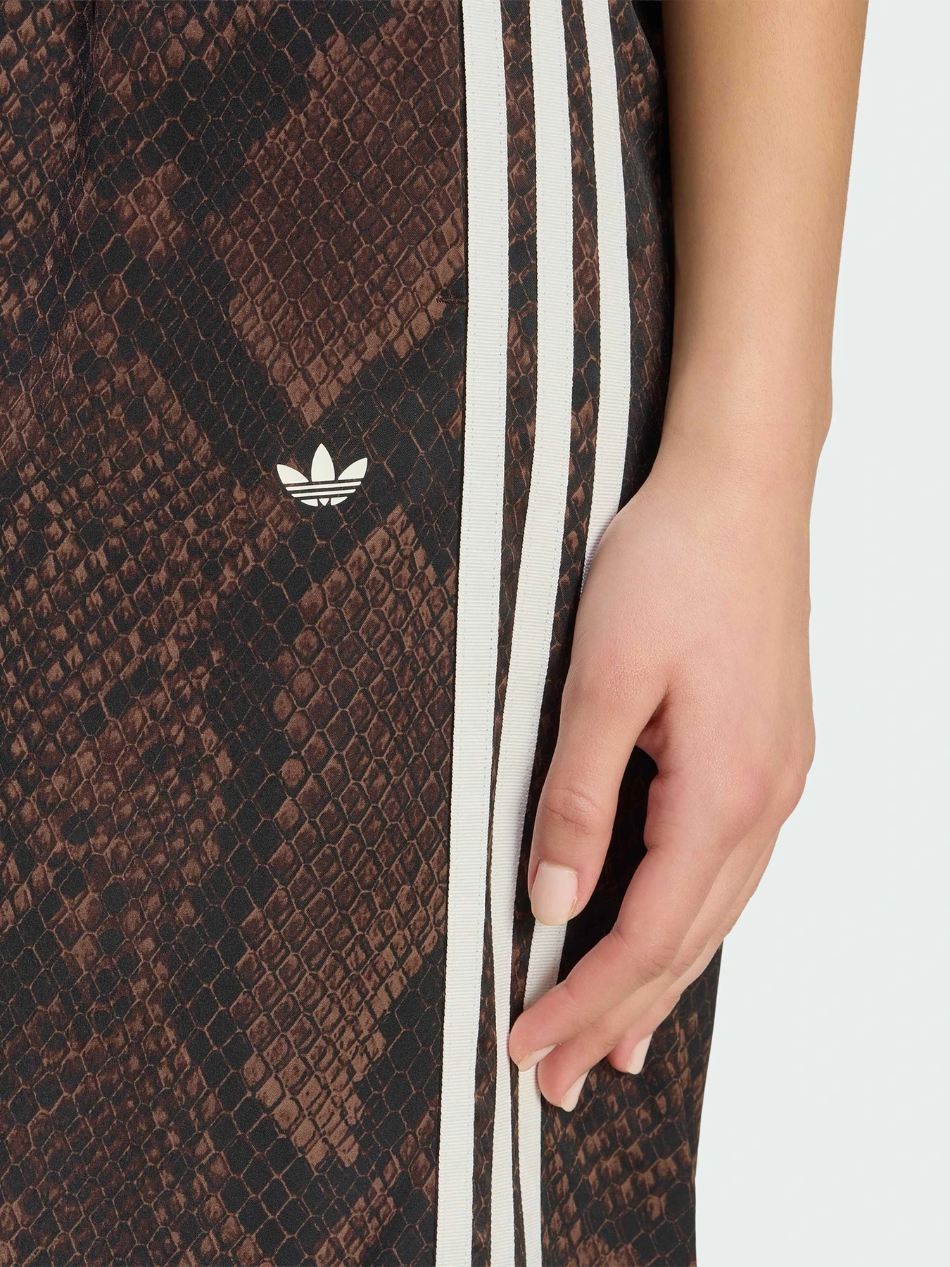 Брюки Adidas модель KX1887 Брюки Adidas модель KX1887 Фото