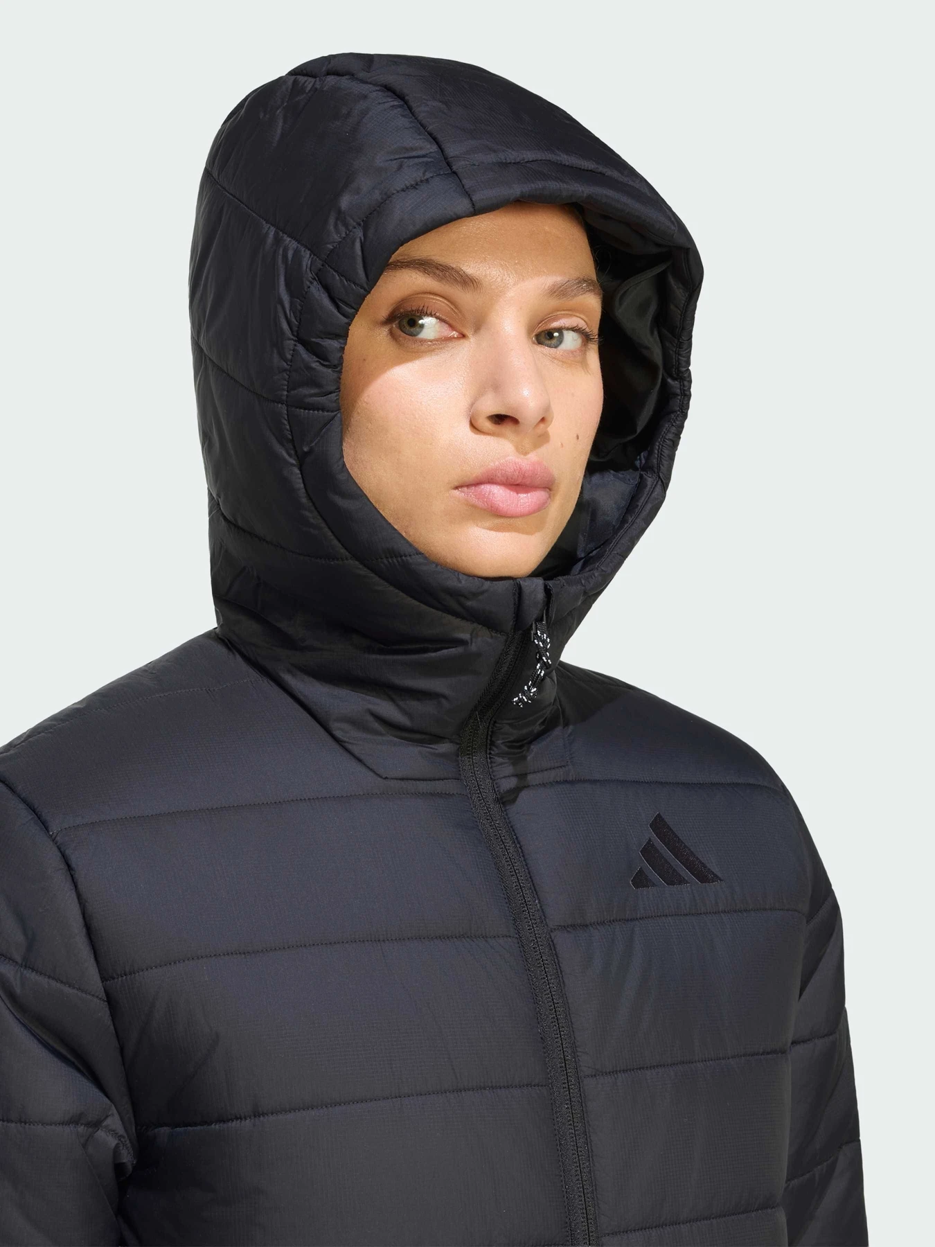 Куртки и дубленки Adidas Adidas Essentials модель KX4230 Фото