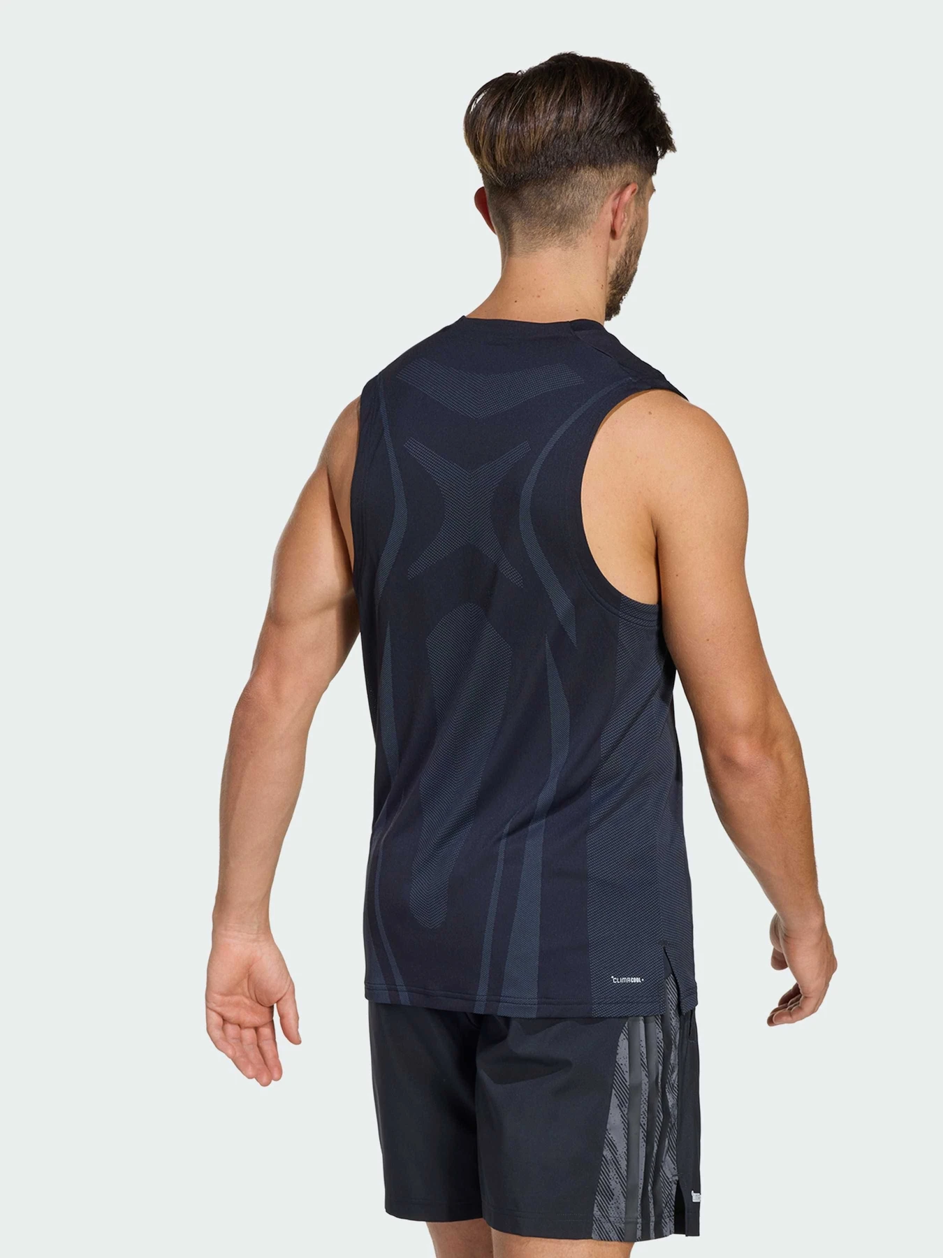 Футболки і поло Adidas модель KT3257 Футболки і поло Adidas модель KT3257 Фото