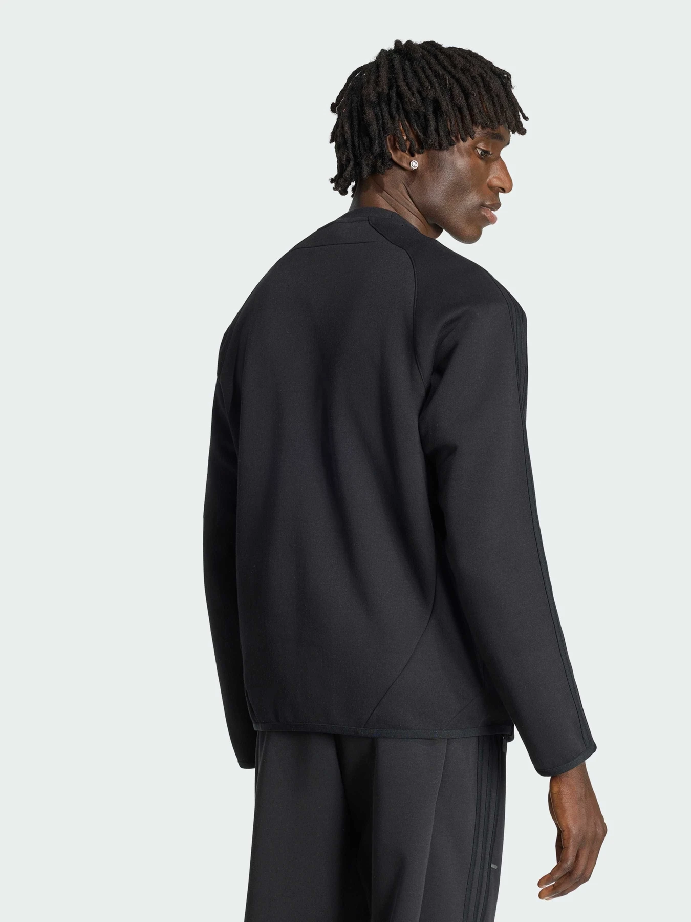 Худи и свитшоты Adidas модель KT4424 Худи и свитшоты Adidas модель KT4424 Фото
