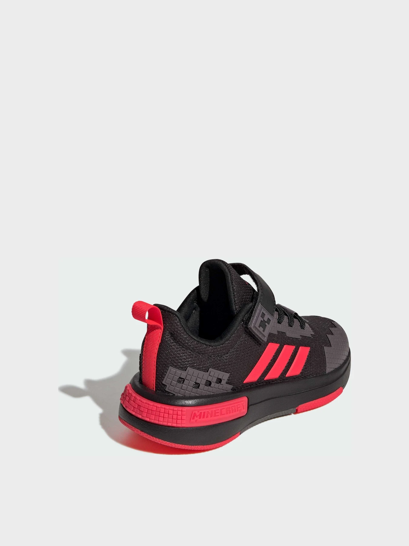 Кросівки Adidas модель KK4643 Кросівки Adidas модель KK4643 Фото
