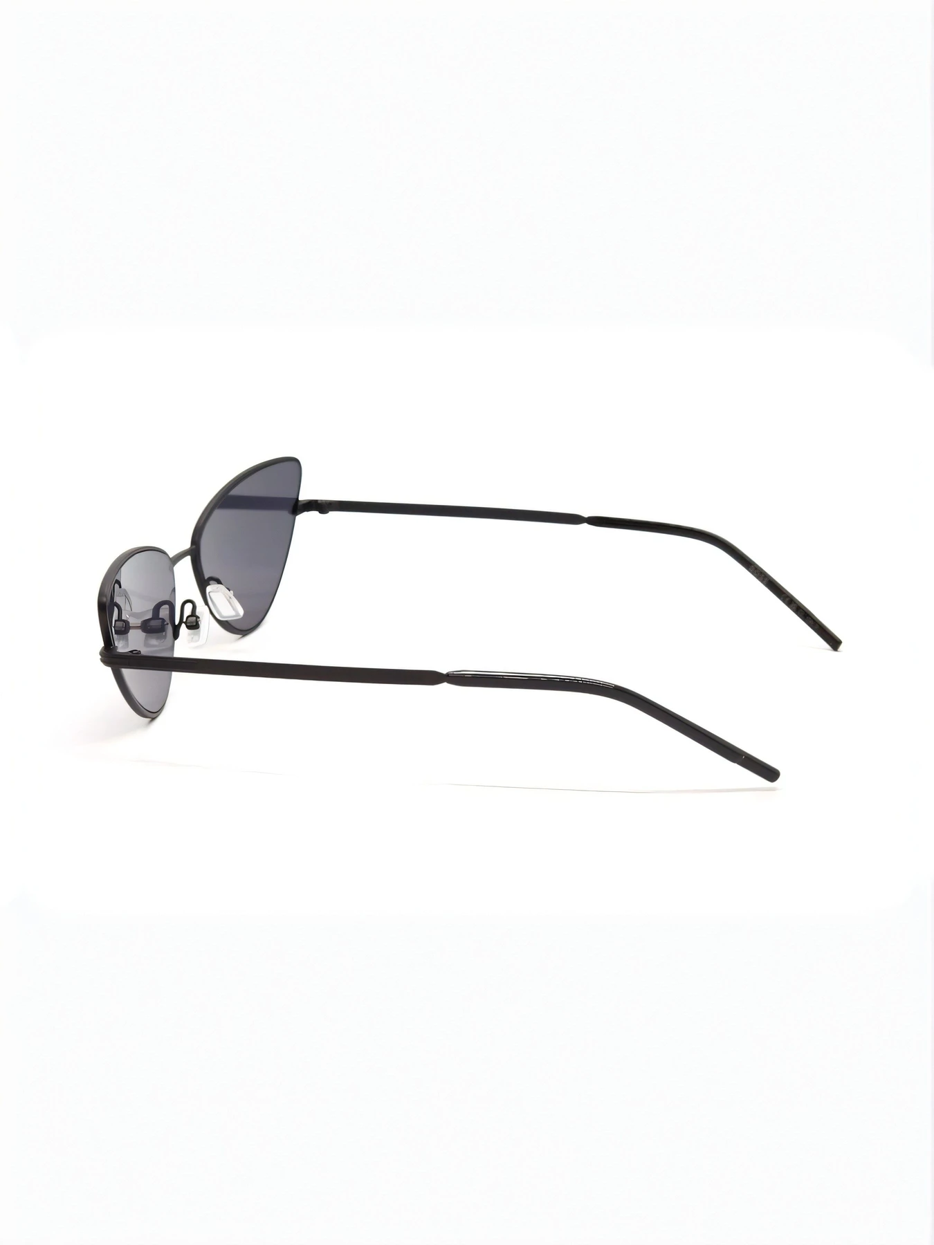 Очки HUGO BOSS модель E0000422211 Очки HUGO BOSS модель E0000422211 Фото