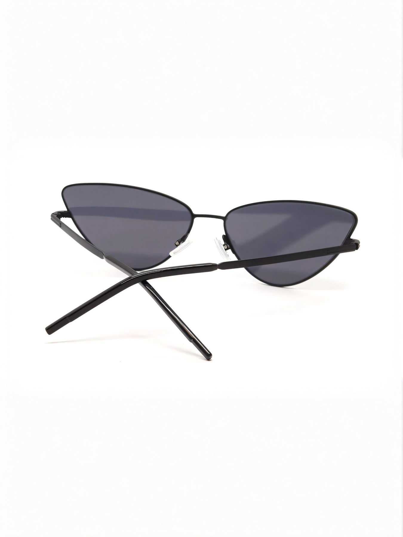 Очки HUGO BOSS модель E0000422211 Очки HUGO BOSS модель E0000422211 Фото
