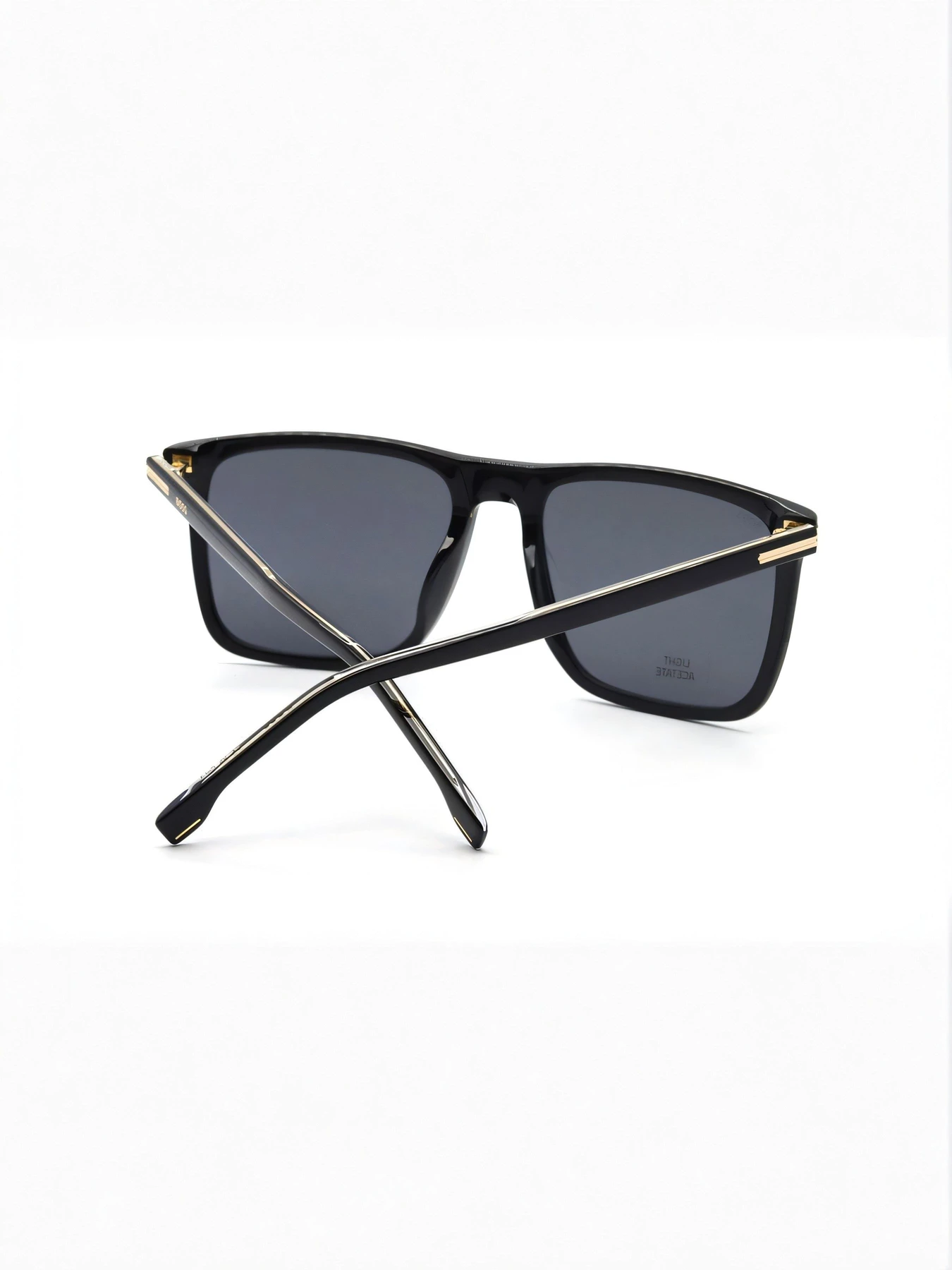 Очки HUGO BOSS модель E0000505334 Очки HUGO BOSS модель E0000505334 Фото