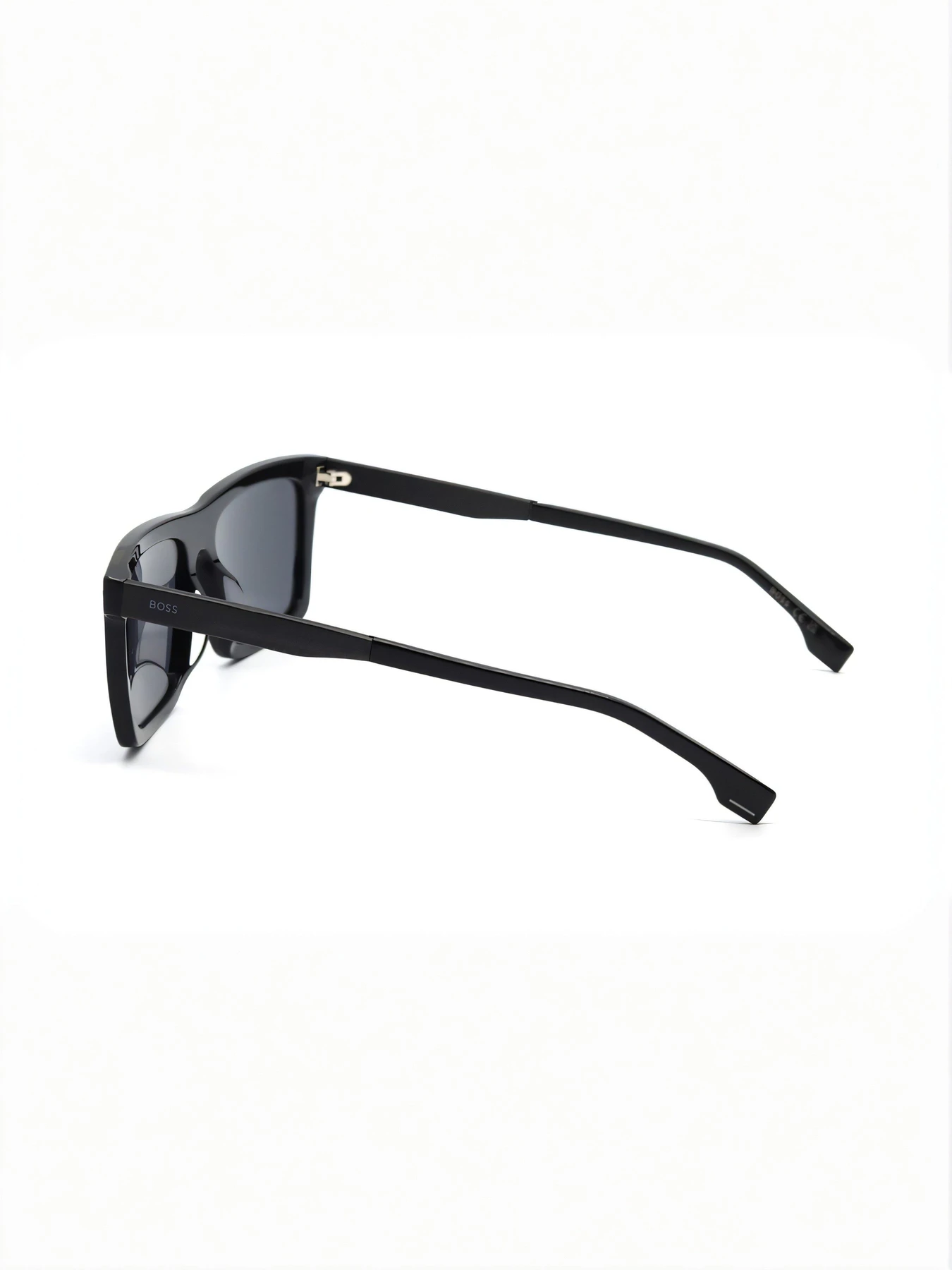 Очки HUGO BOSS модель E0000505351 Очки HUGO BOSS модель E0000505351 Фото