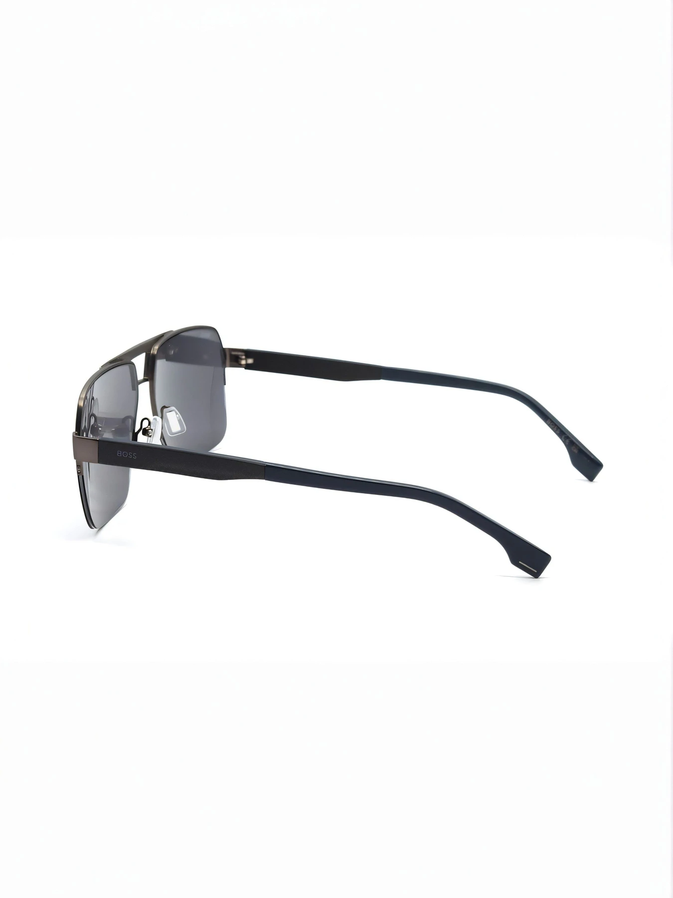 Очки HUGO BOSS модель E0000505348 Очки HUGO BOSS модель E0000505348 Фото