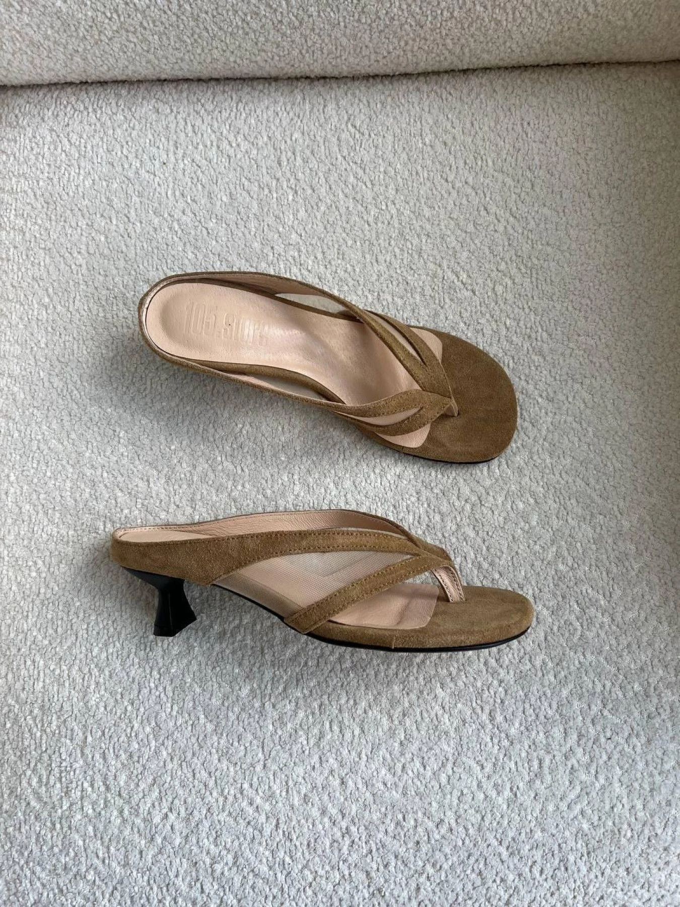Шлёпанцы 105.store модель P_208084-S37_208084 Шлёпанцы 105.store модель P_208084-S37_208084 Фото