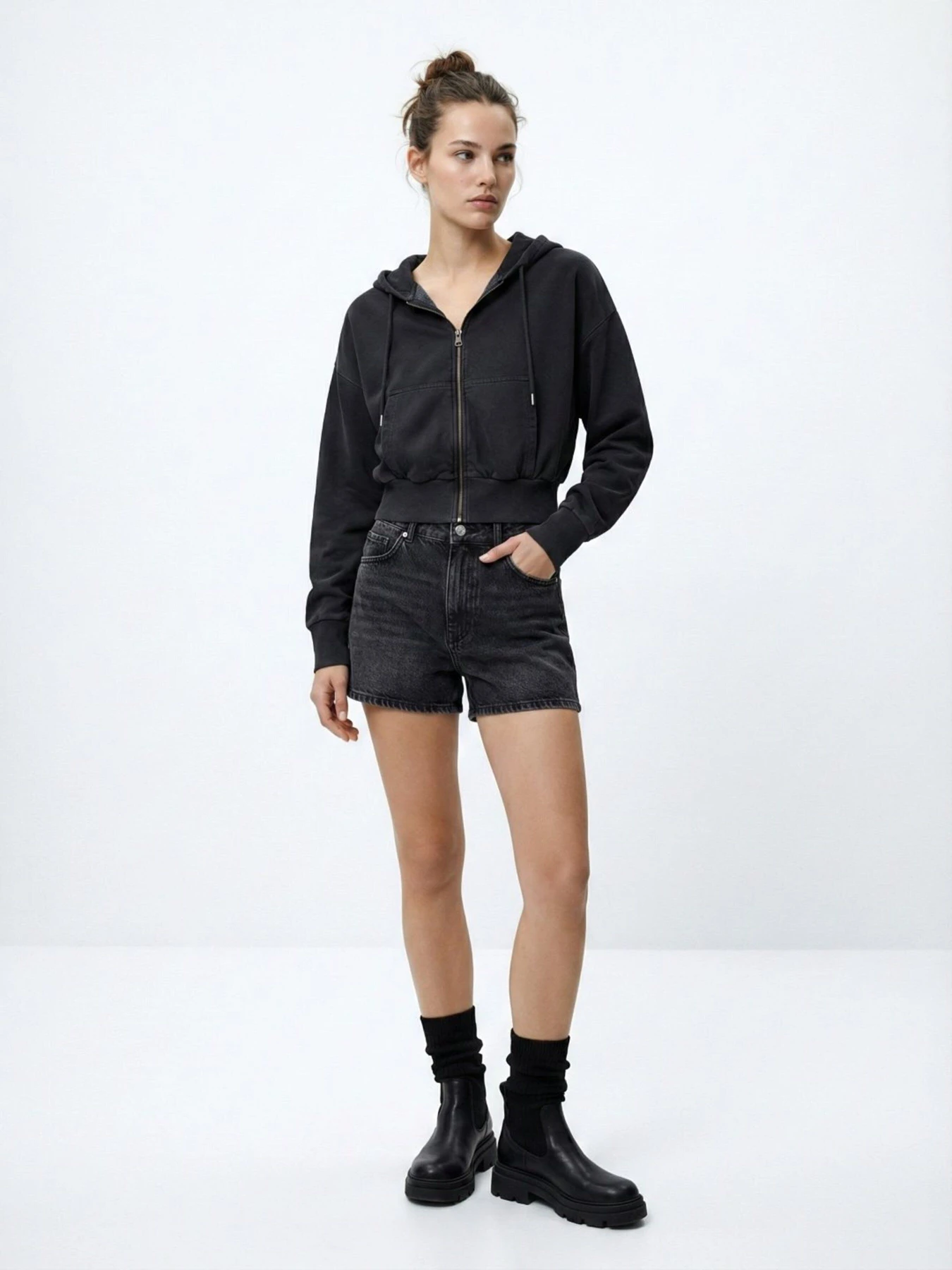 Шорты LTB Jeans модель 61180.15798.56169 Фото
