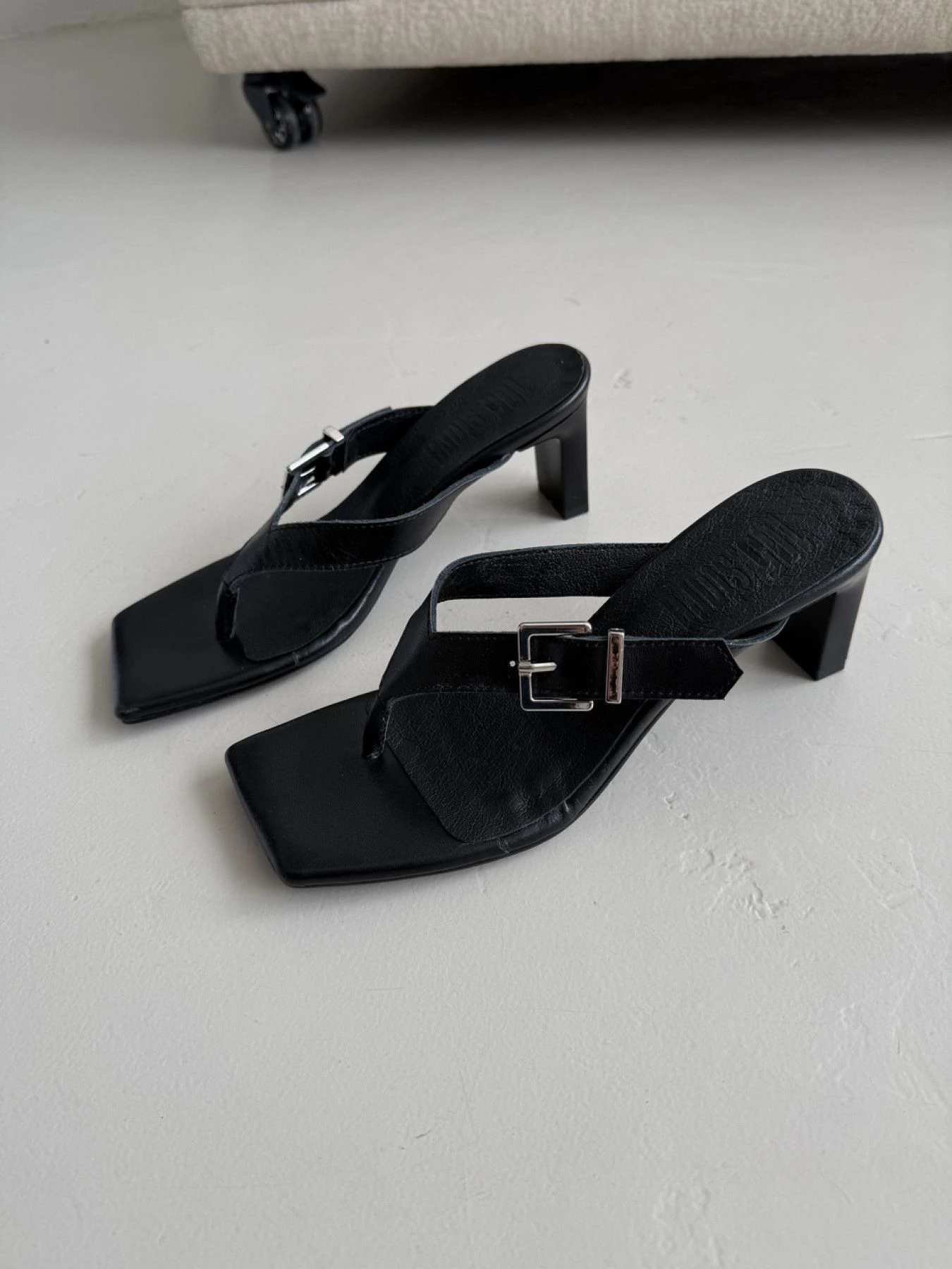 Шлёпанцы 105.store модель P_208084-S36_251578 Шлёпанцы 105.store модель P_208084-S36_251578 Фото