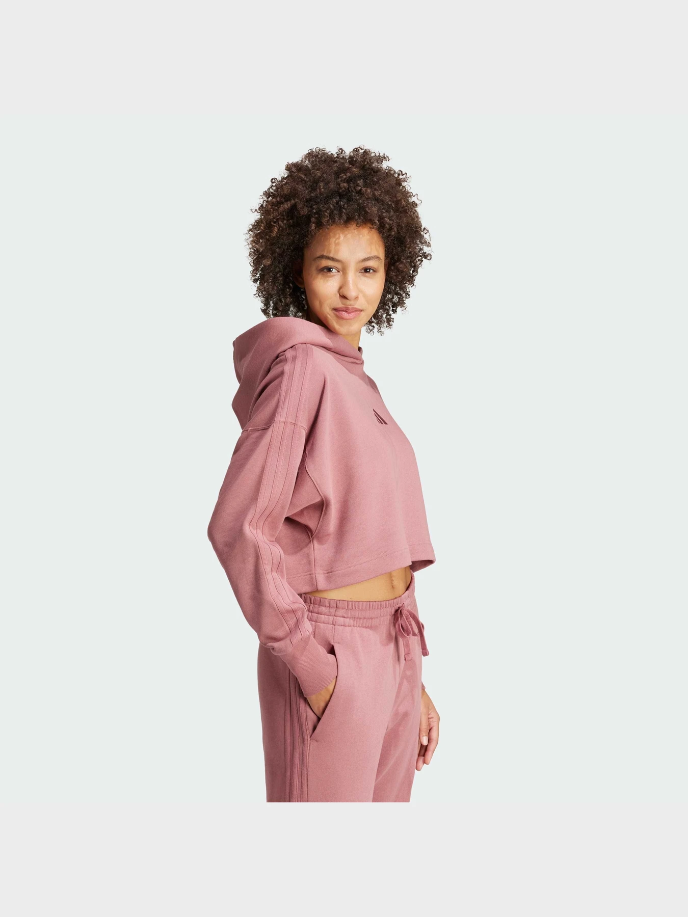 Худи и свитшоты Adidas модель IY6848 Худи и свитшоты Adidas модель IY6848 Фото