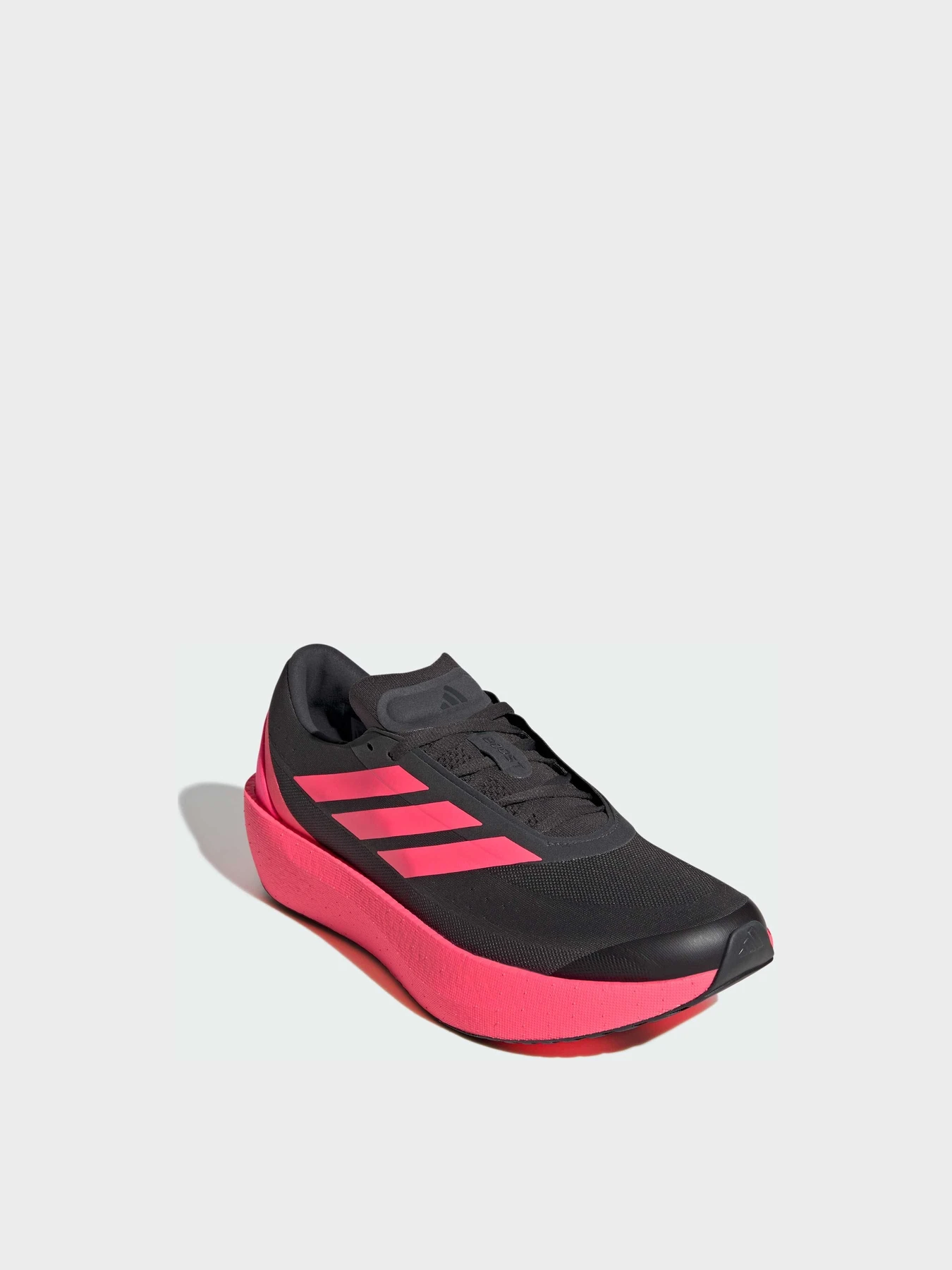 Кроссовки Adidas модель IH9492 Кроссовки Adidas модель IH9492 Фото