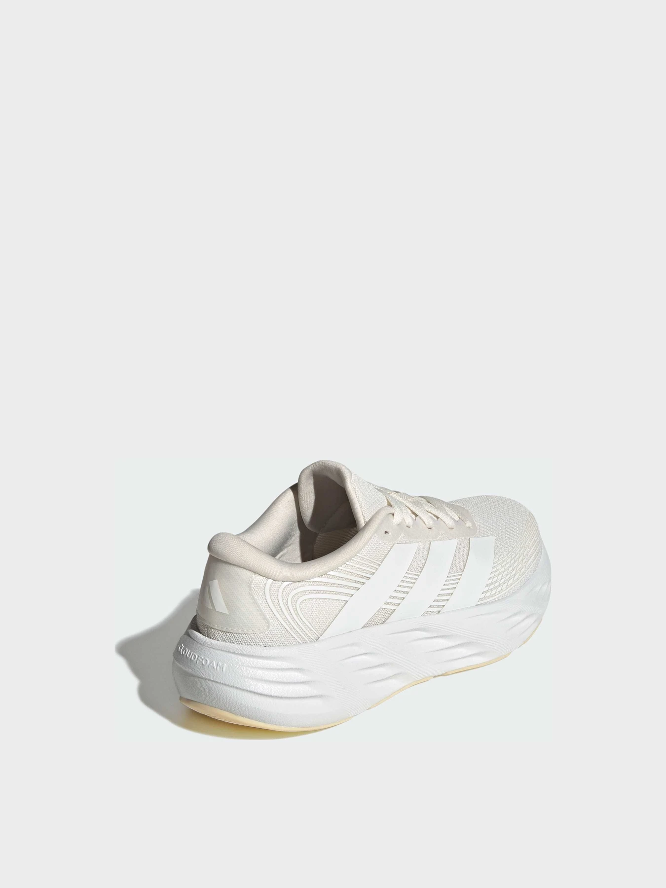 Кроссовки Adidas Galaxy модель IH9794 Кроссовки Adidas Galaxy модель IH9794 Фото