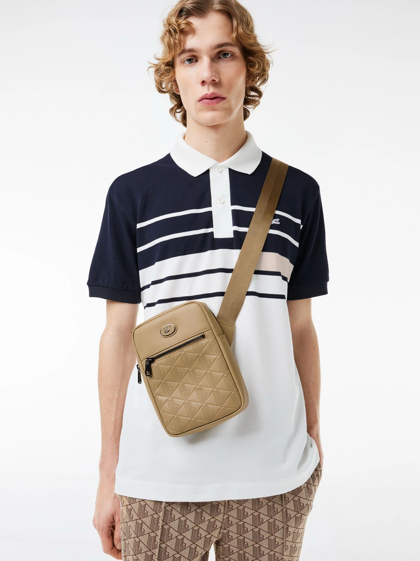 Сумки Lacoste модель NH4486MRC87 Сумки Lacoste модель NH4486MRC87 Фото