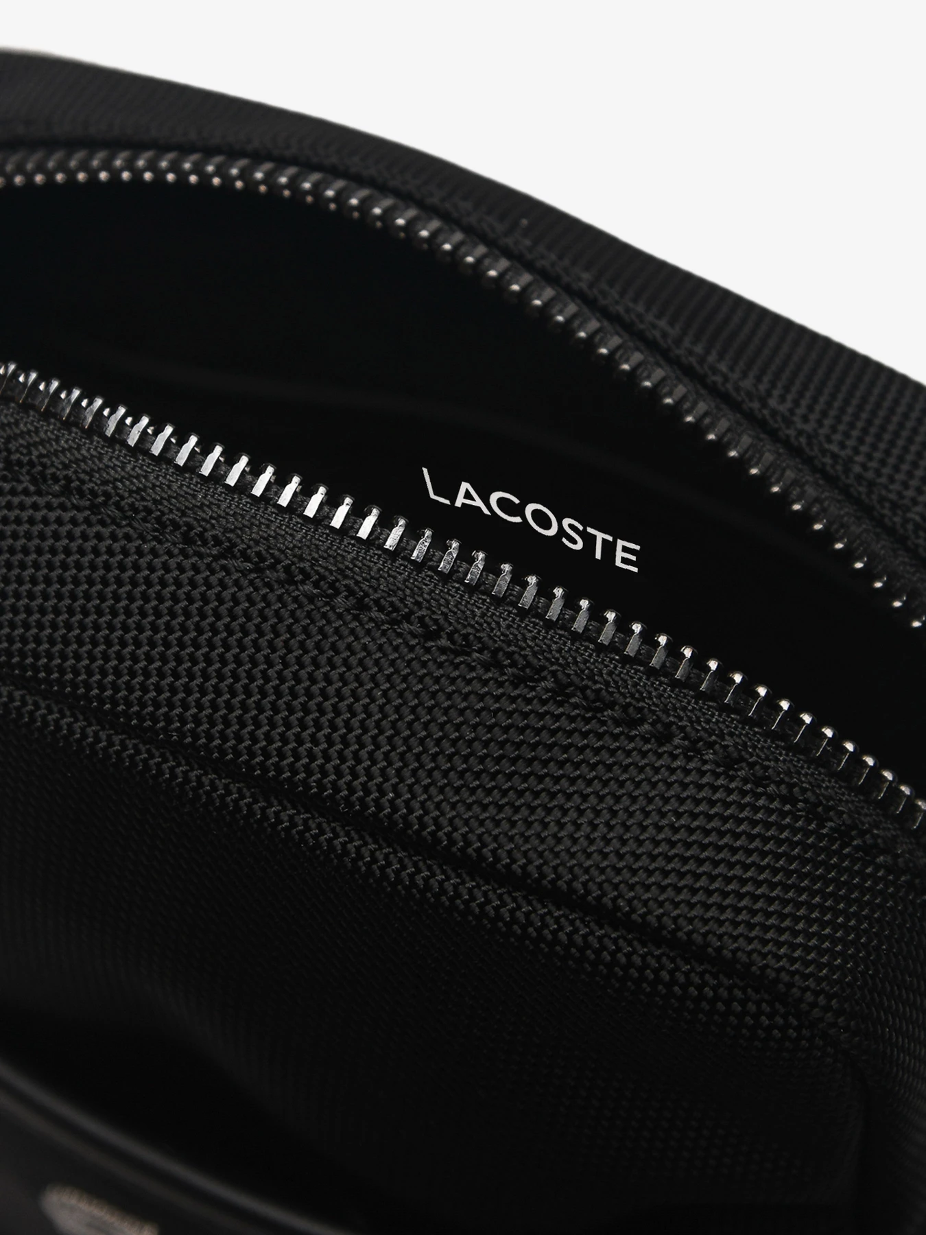 Сумки Lacoste модель NH5157EY000 Сумки Lacoste модель NH5157EY000 Фото