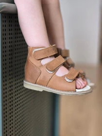 Сандалії Botte модель 021brawncrz Фото