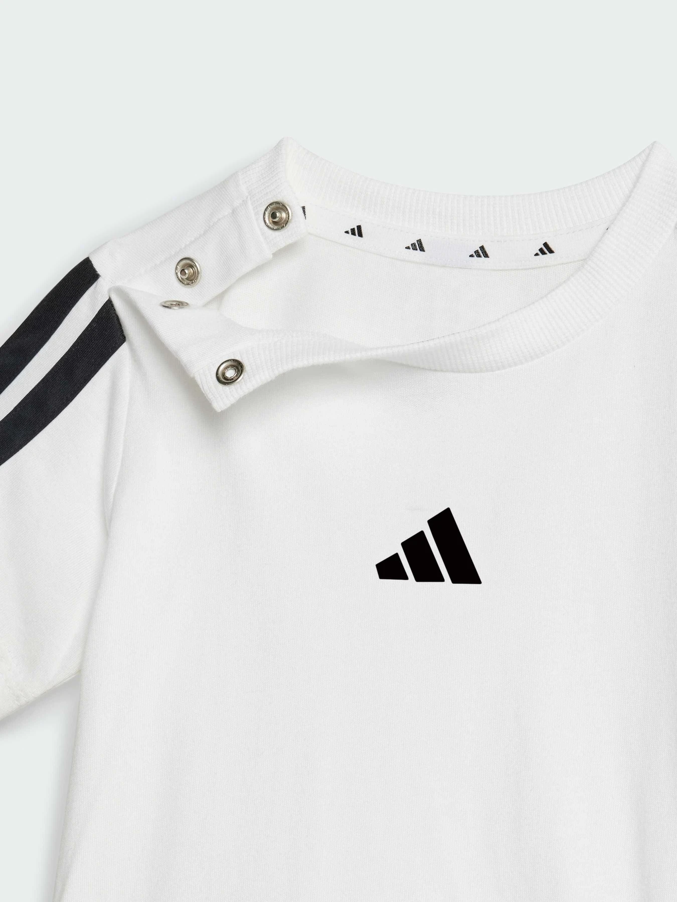 Костюмы Adidas Adidas Essentials модель JD8164 Костюмы Adidas Adidas Essentials модель JD8164 Фото
