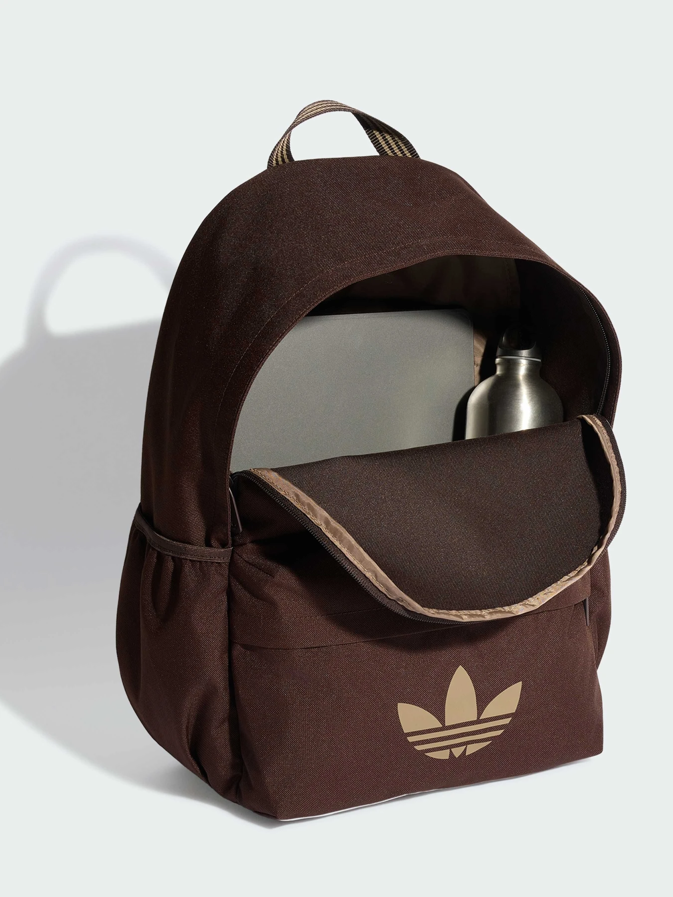 Рюкзаки Adidas Adicolor модель KQ6388 Рюкзаки Adidas Adicolor модель KQ6388 Фото