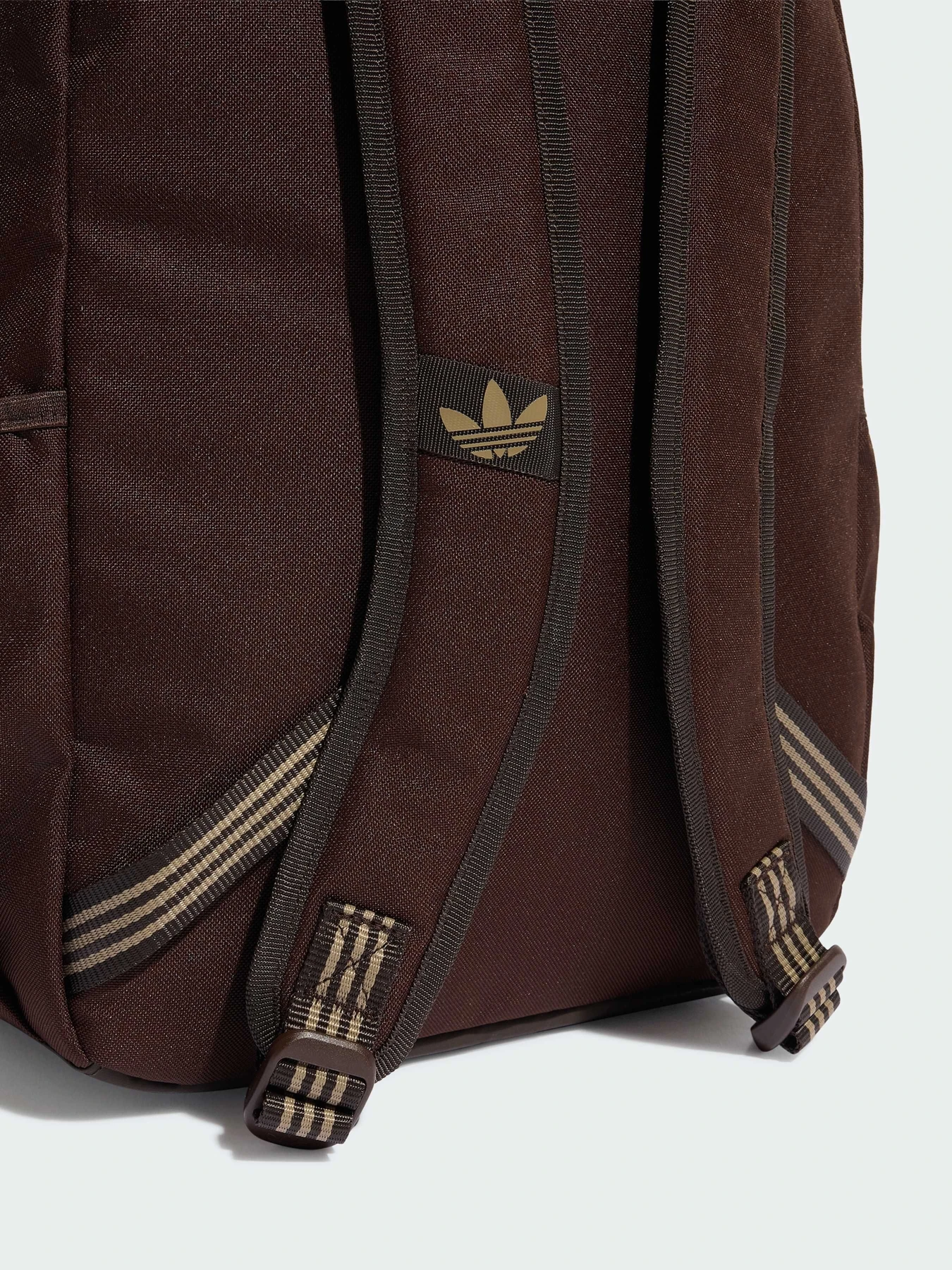 Рюкзаки Adidas Adicolor модель KQ6388 Рюкзаки Adidas Adicolor модель KQ6388 Фото