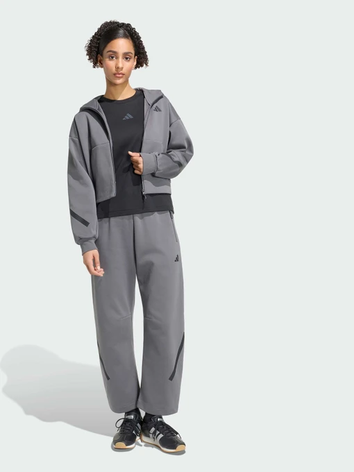 Бавовняна Жіноча Футболка adidas ZNE фото 3