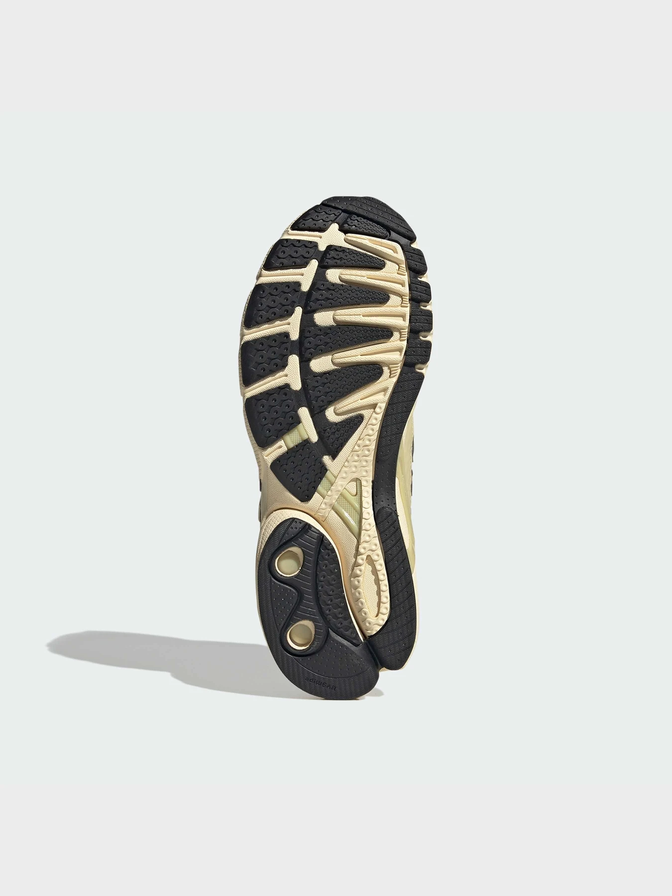 Кроссовки Adidas модель KI7103 Кроссовки Adidas модель KI7103 Фото