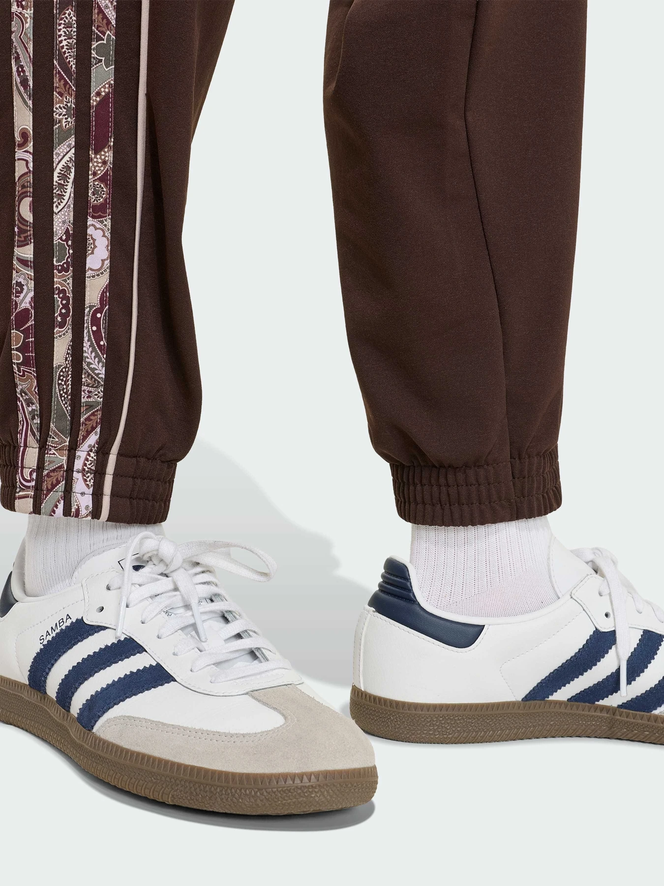 Штани Adidas Graphics модель KU9715 Штани Adidas Graphics модель KU9715 Фото