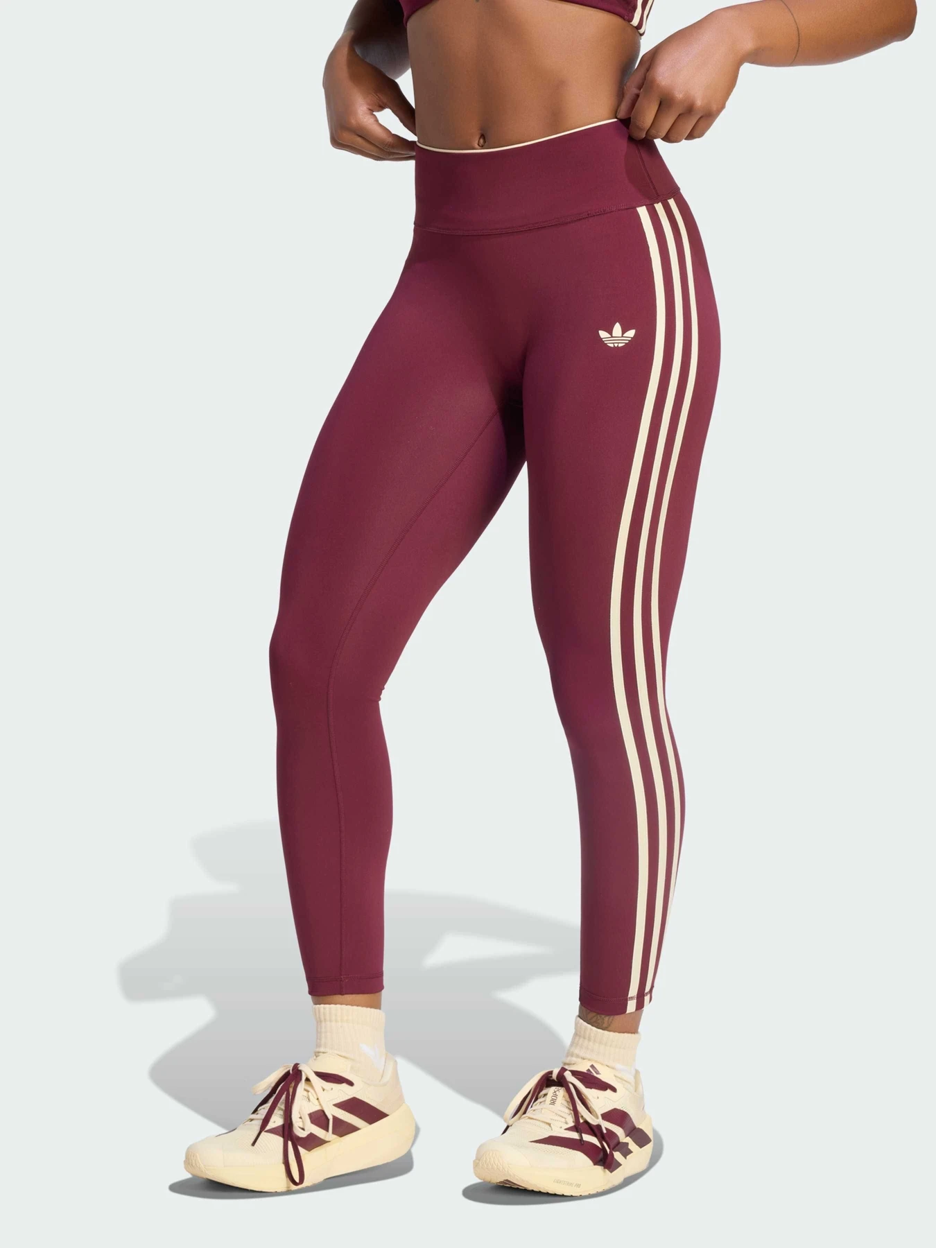 Брюки Adidas модель KT6961 Брюки Adidas модель KT6961 Фото