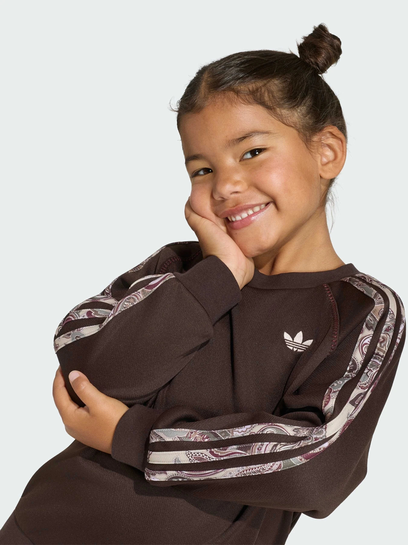 Костюмы Adidas Graphics модель KR9209 Костюмы Adidas Graphics модель KR9209 Фото