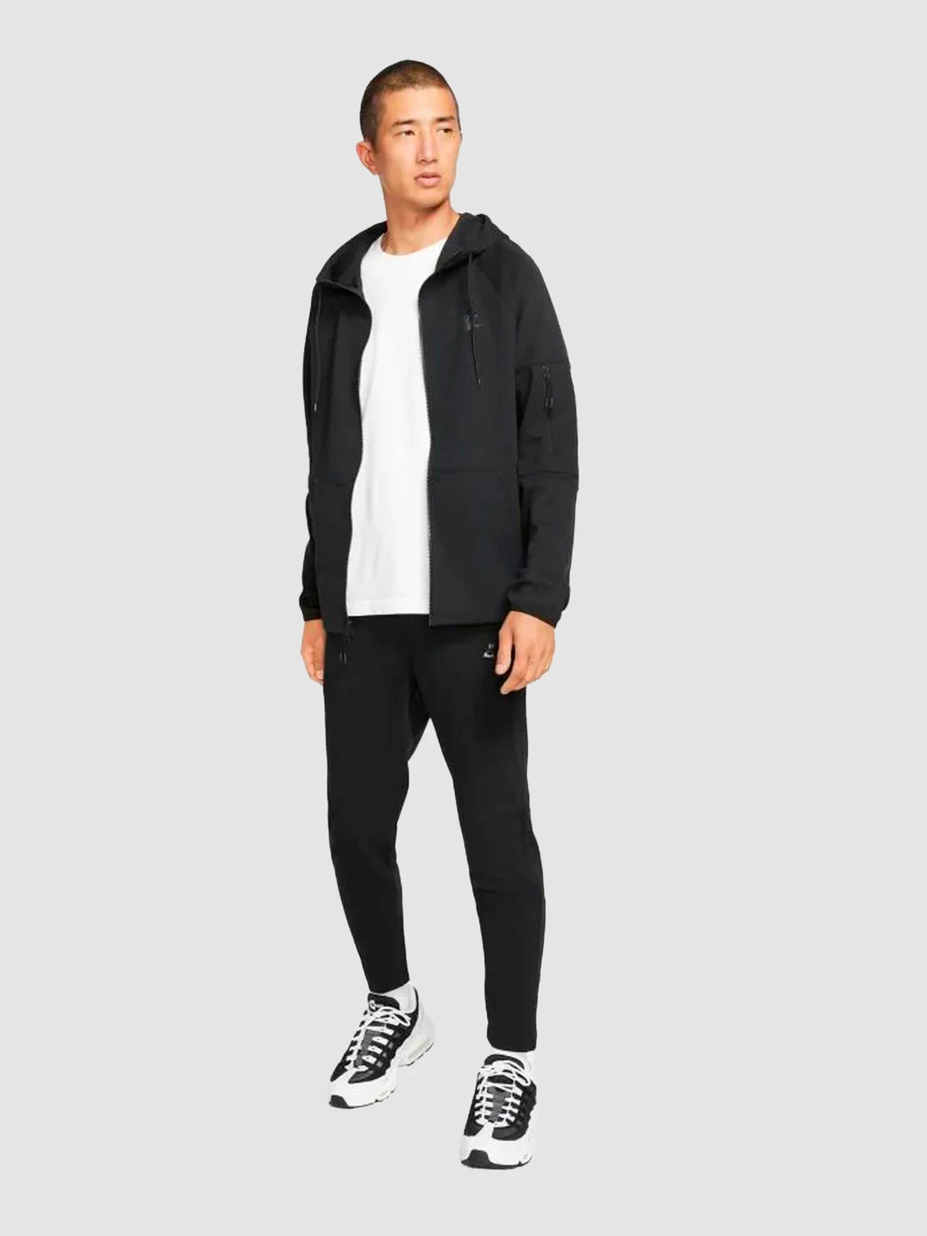 Худи и свитшоты NIKE Sportswear Hoodie Full-Zip модель DD5284-010 Худи и свитшоты NIKE Sportswear Hoodie Full-Zip модель DD5284-010 Фото