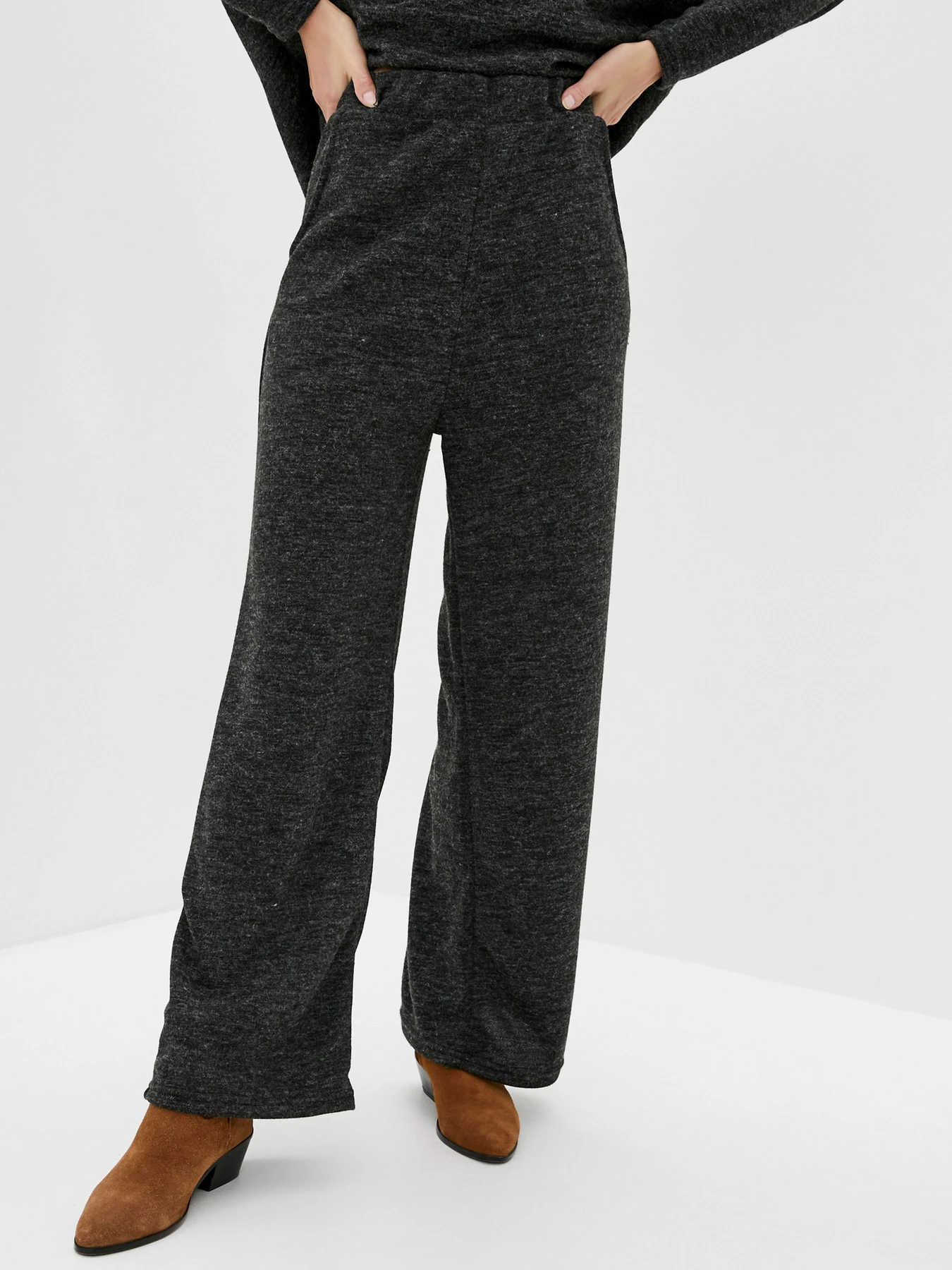Костюмы ISSA Plus модель 12163_black Костюмы ISSA Plus модель 12163_black Фото