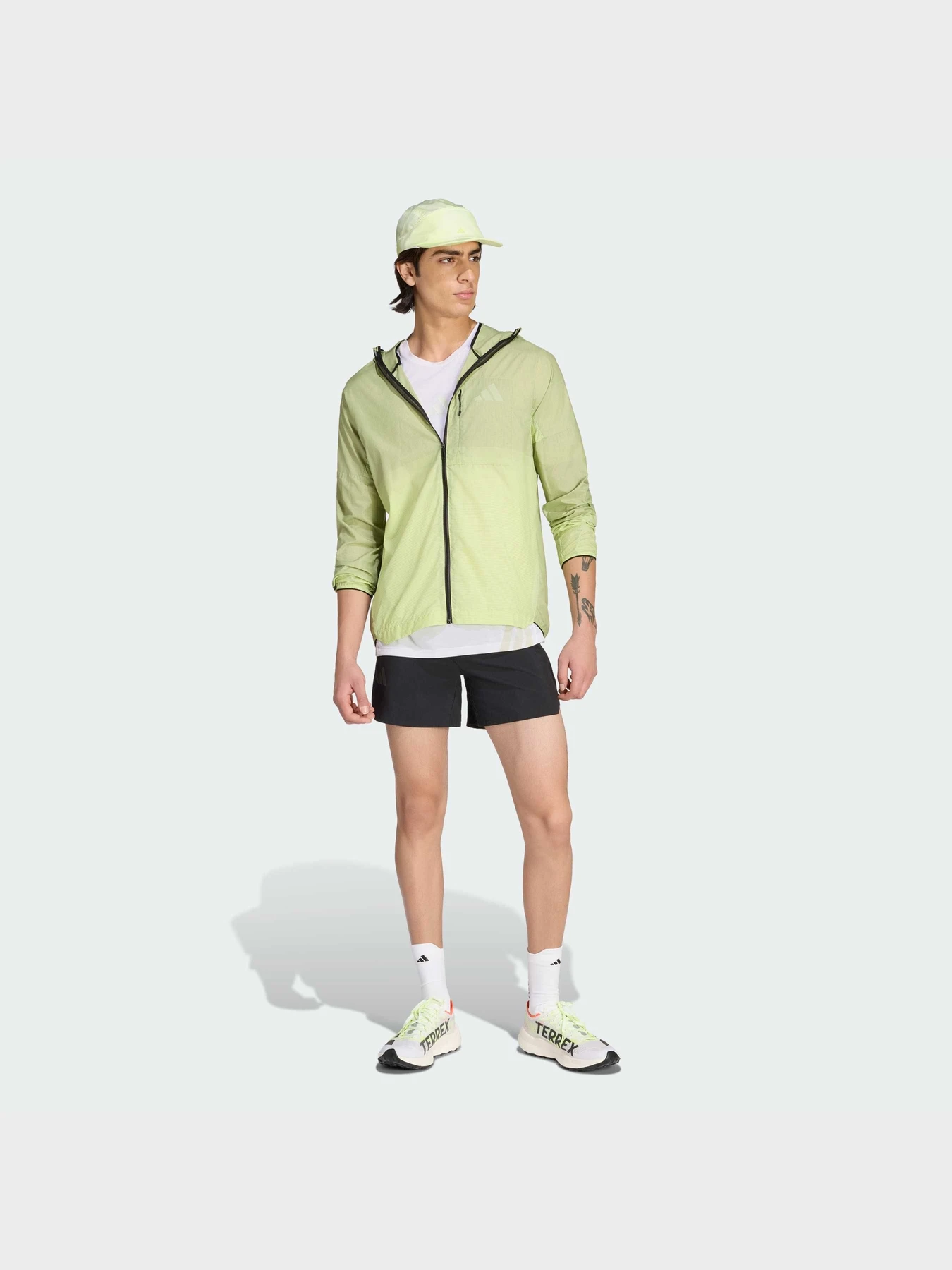 Куртки и дубленки Adidas модель KH4571 Куртки и дубленки Adidas модель KH4571 Фото