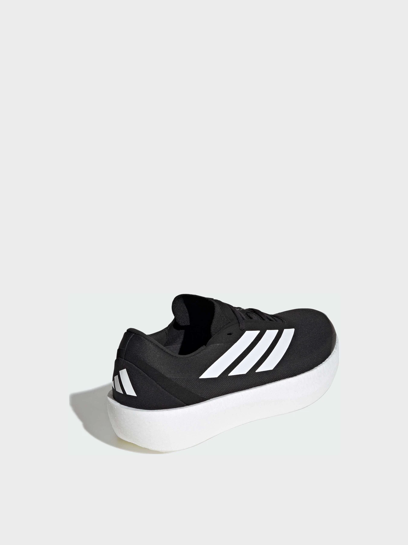 Кроссовки Adidas модель IH9490 Кроссовки Adidas модель IH9490 Фото
