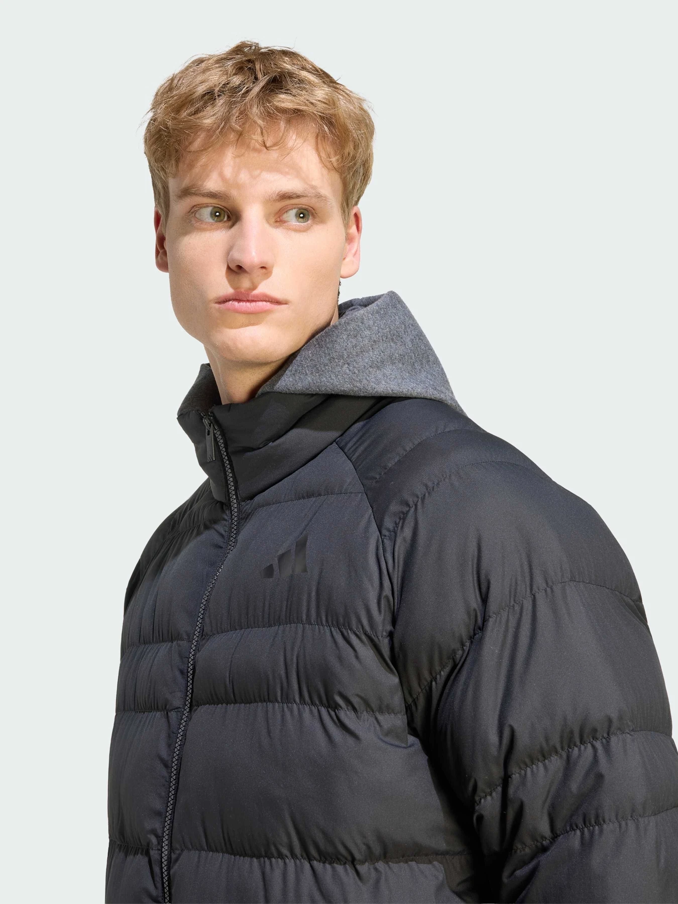 Куртки и дубленки Adidas модель KF2710 Фото