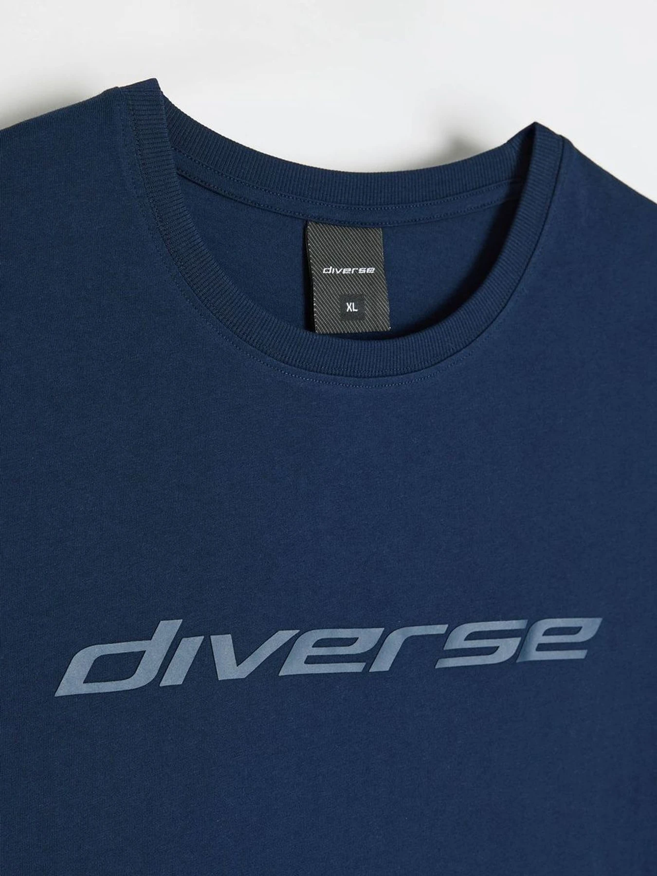 Футболки и поло DIVERSE Core Logo 261a модель 10048802 Футболки и поло DIVERSE Core Logo 261a модель 10048802 Фото