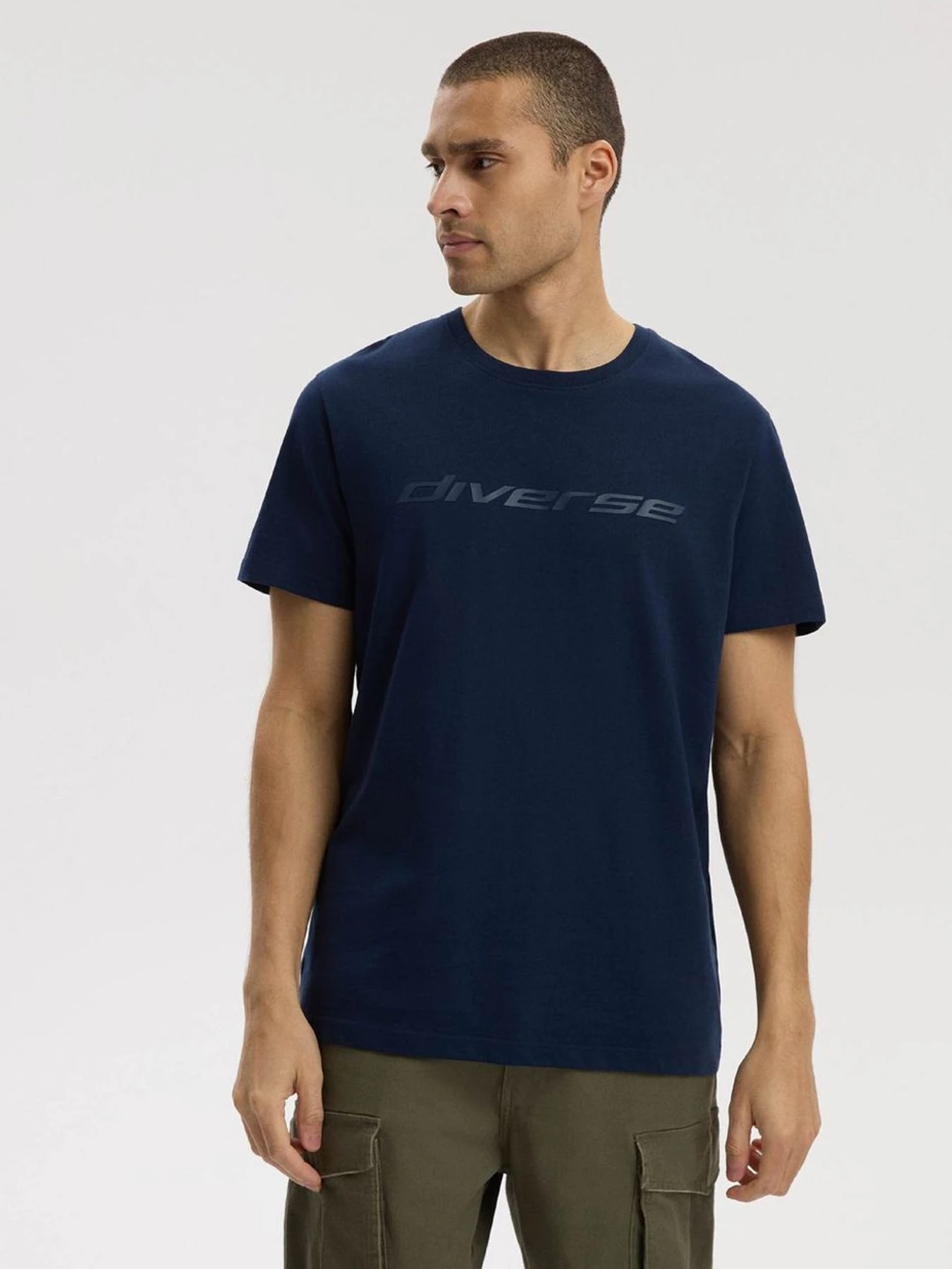Футболки и поло DIVERSE Core Logo 261a модель 10048802 Футболки и поло DIVERSE Core Logo 261a модель 10048802 Фото