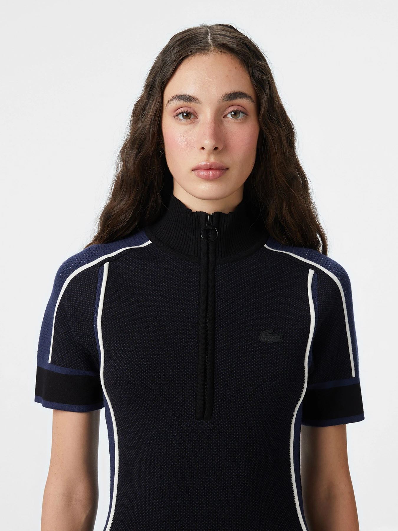 Платья Lacoste модель EF2609031 Фото